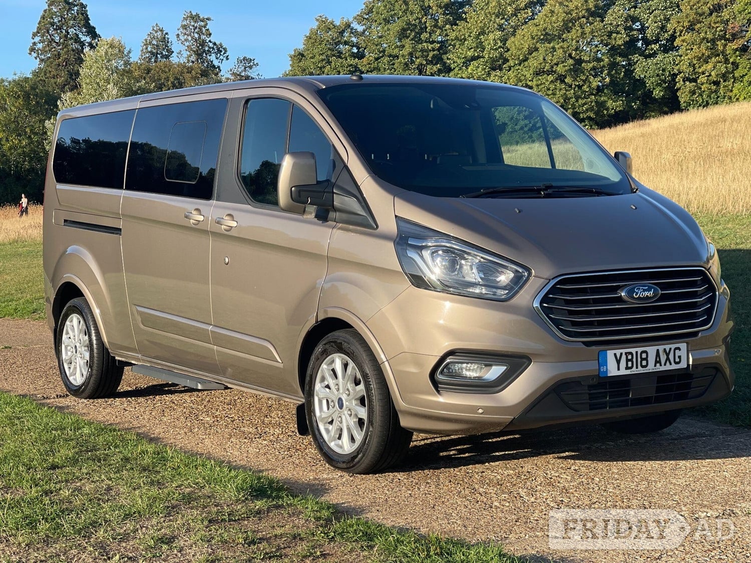 [ berth ]Ford Tourneo Custom