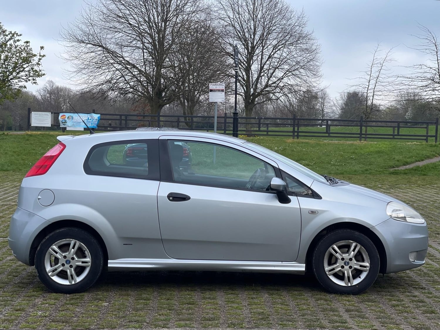 Fiat Grande Punto 2006 - Cars