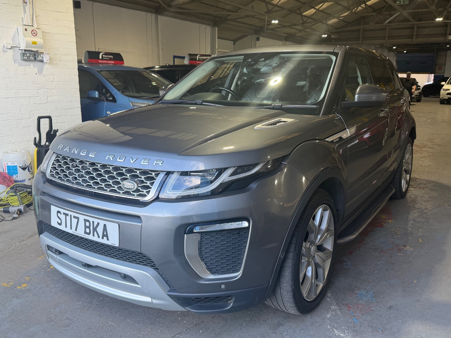 [ berth ]Land Rover Range Rover Evoque