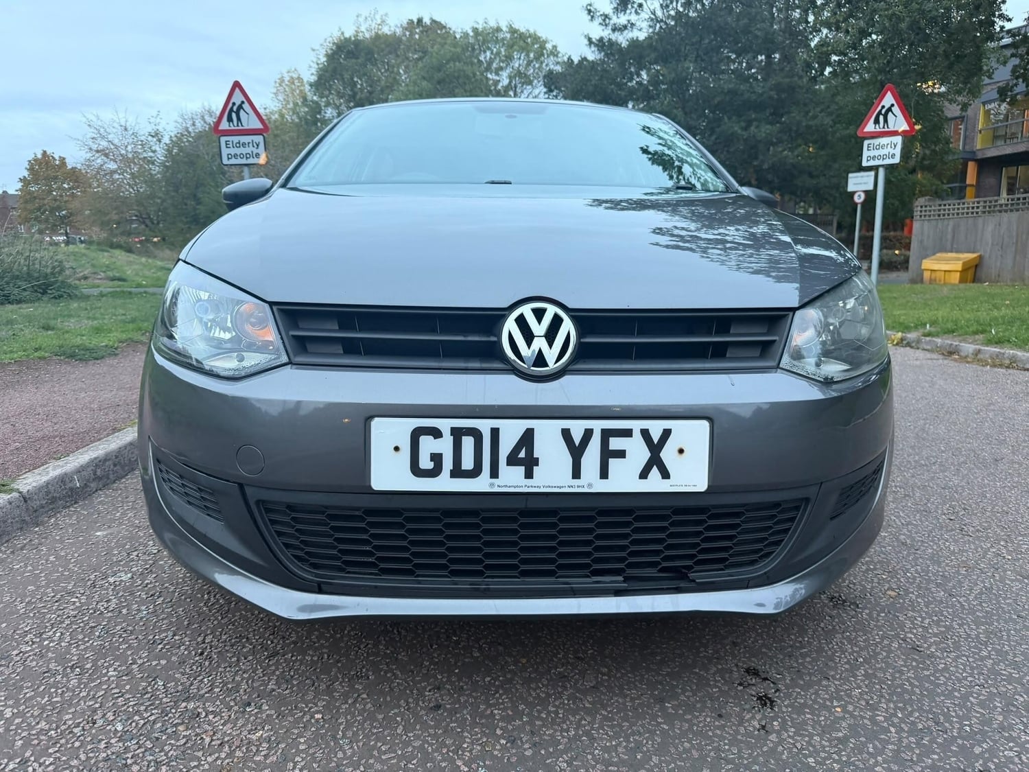 [ berth ]Volkswagen Polo
