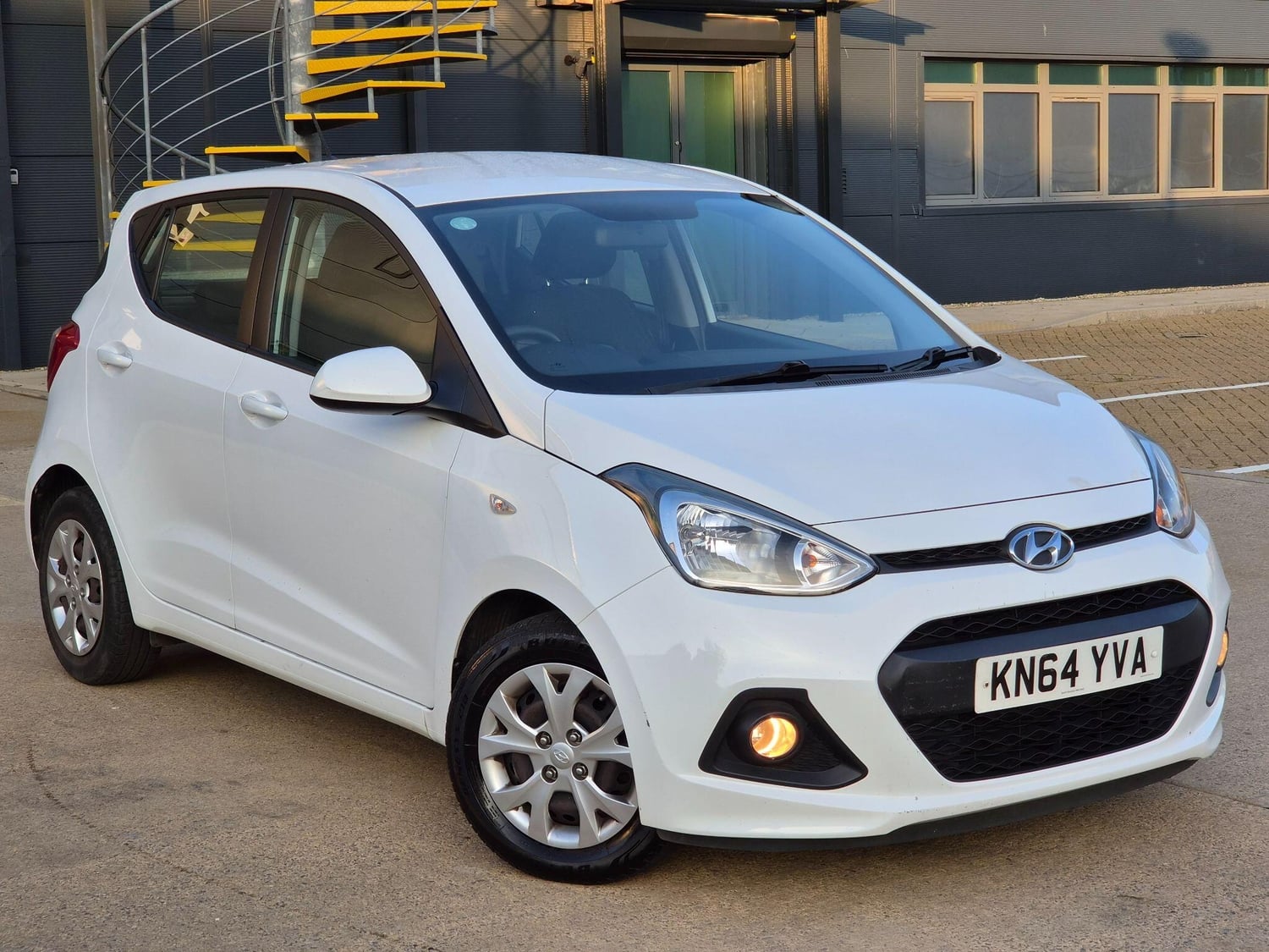 Hyundai i10 2014 - Cars