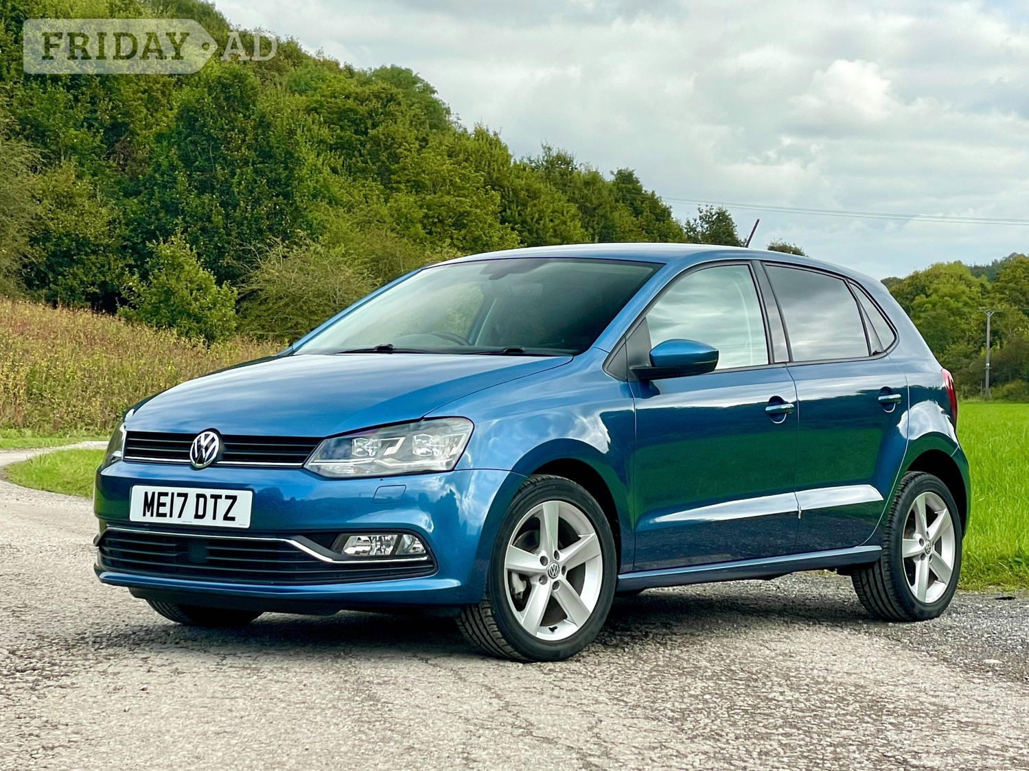 Volkswagen Polo 2017 in Sowerby Bridge