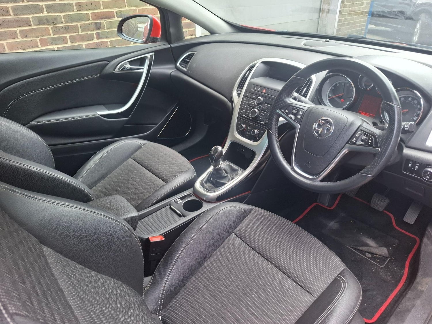 Vauxhall Astra 2013 - Cars in Ashford