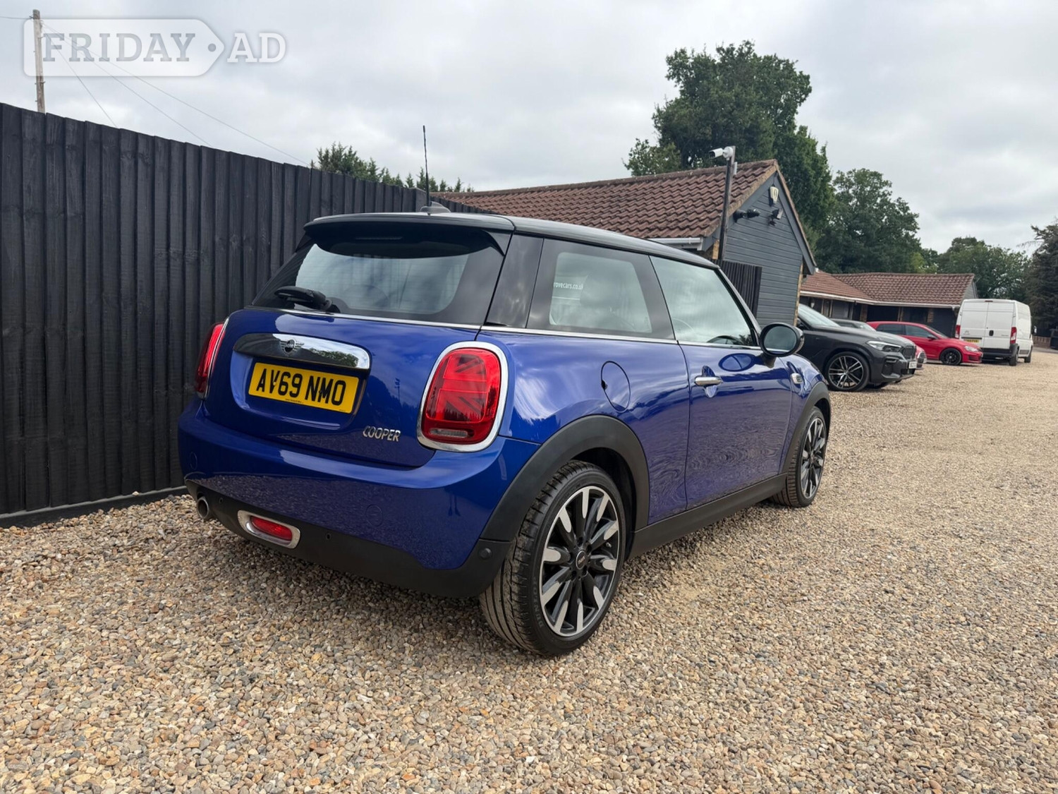 [ berth ]Mini Hatch