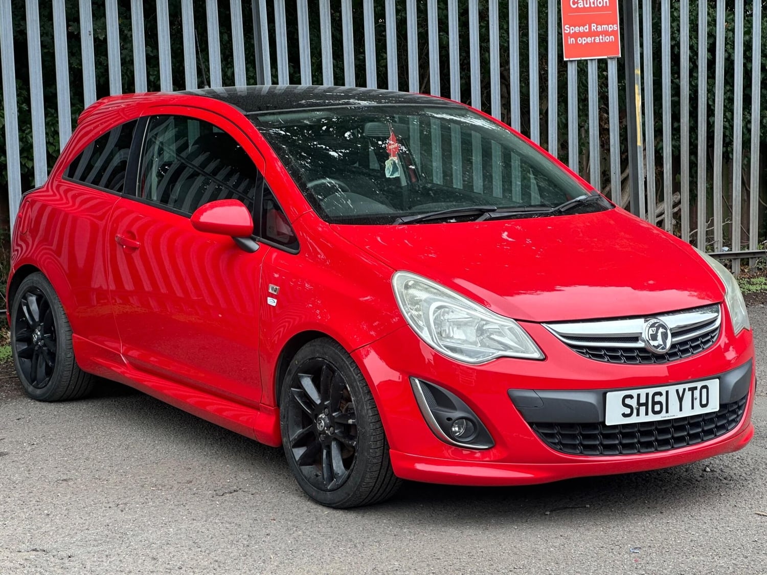 Vauxhall Corsa 2012 in Cardiff