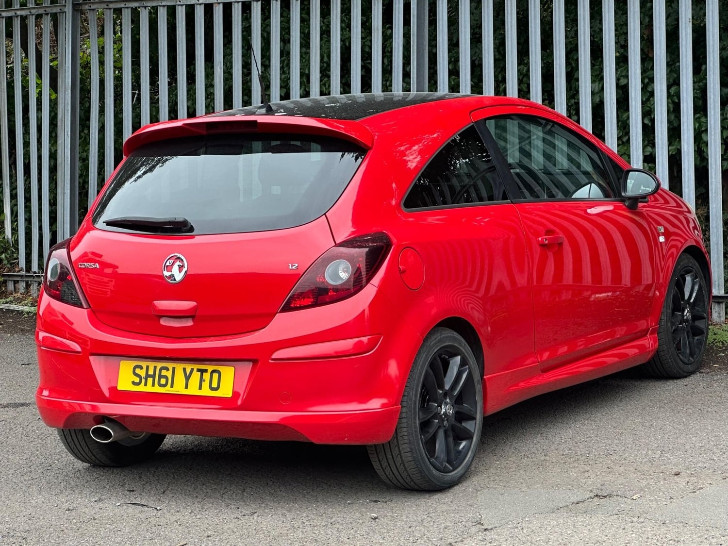 Vauxhall Corsa 2012 - Cars in Cardiff