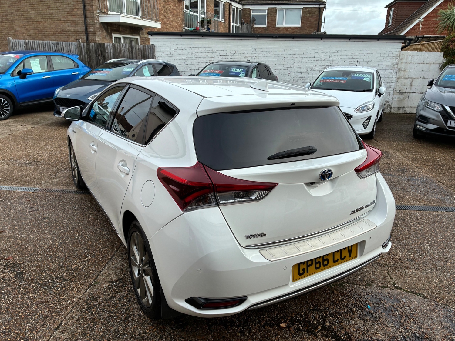 [ berth ]Toyota Auris