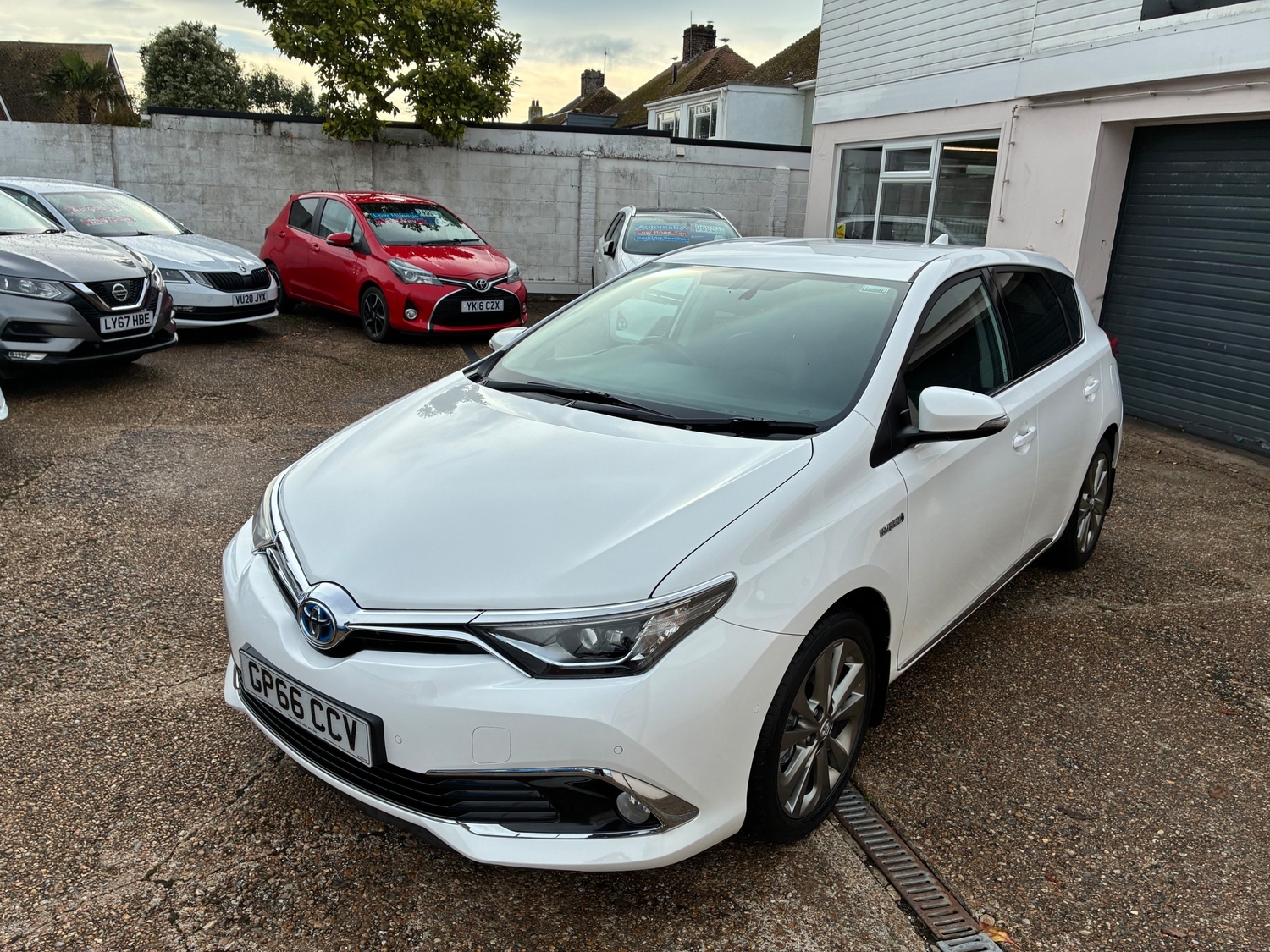 Toyota Auris 2017 - Cars