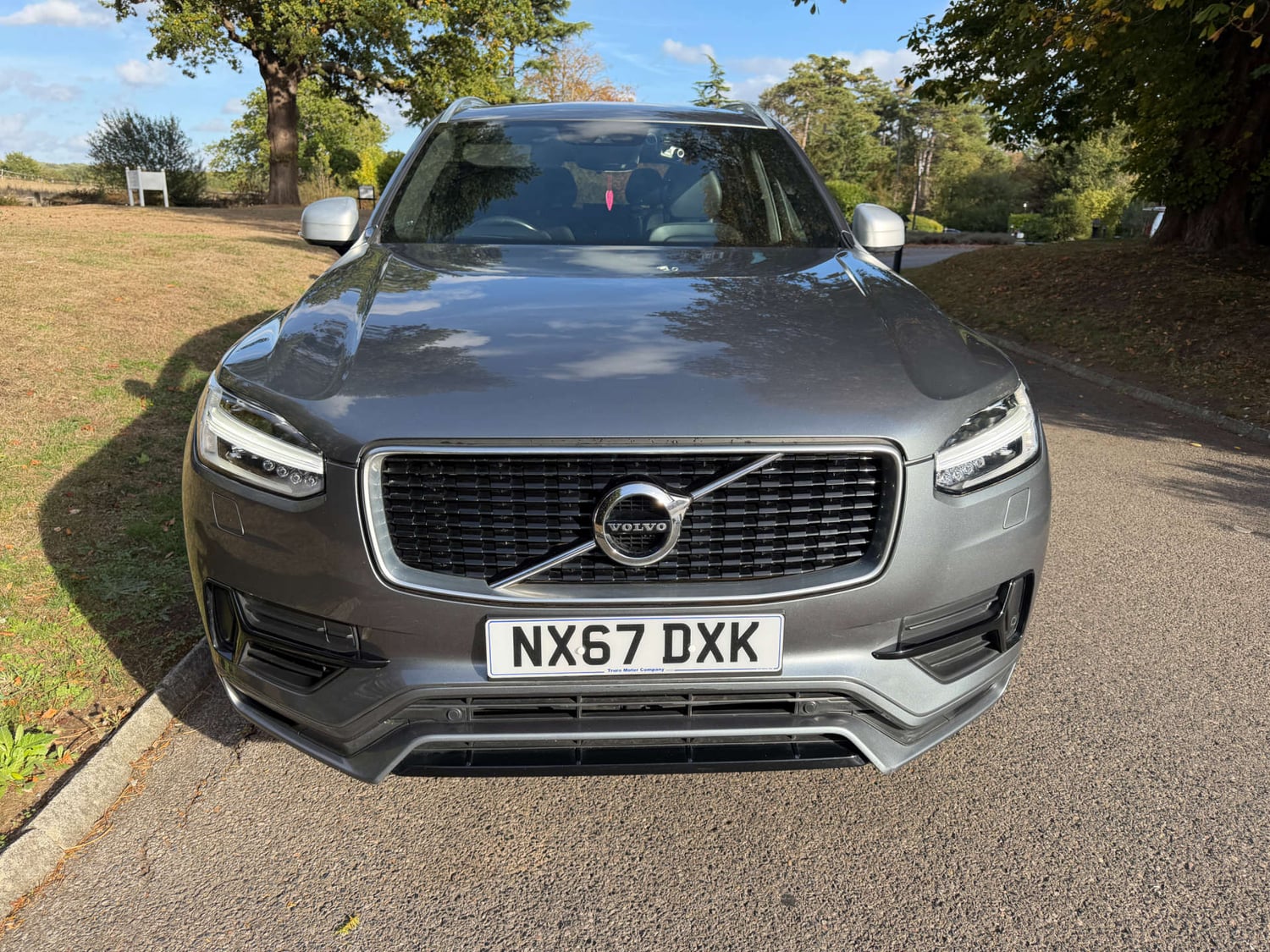 Volvo XC90 Leatherhead