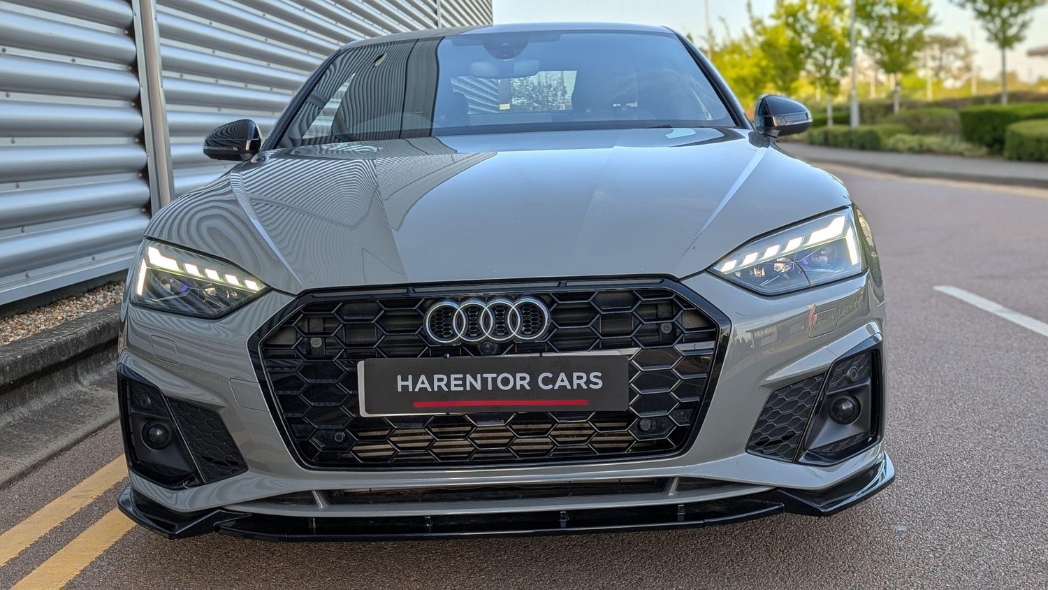 [ berth ]Audi A5