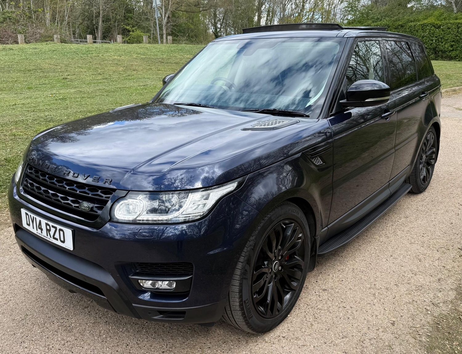 [ berth ]Land Rover Range Rover Sport