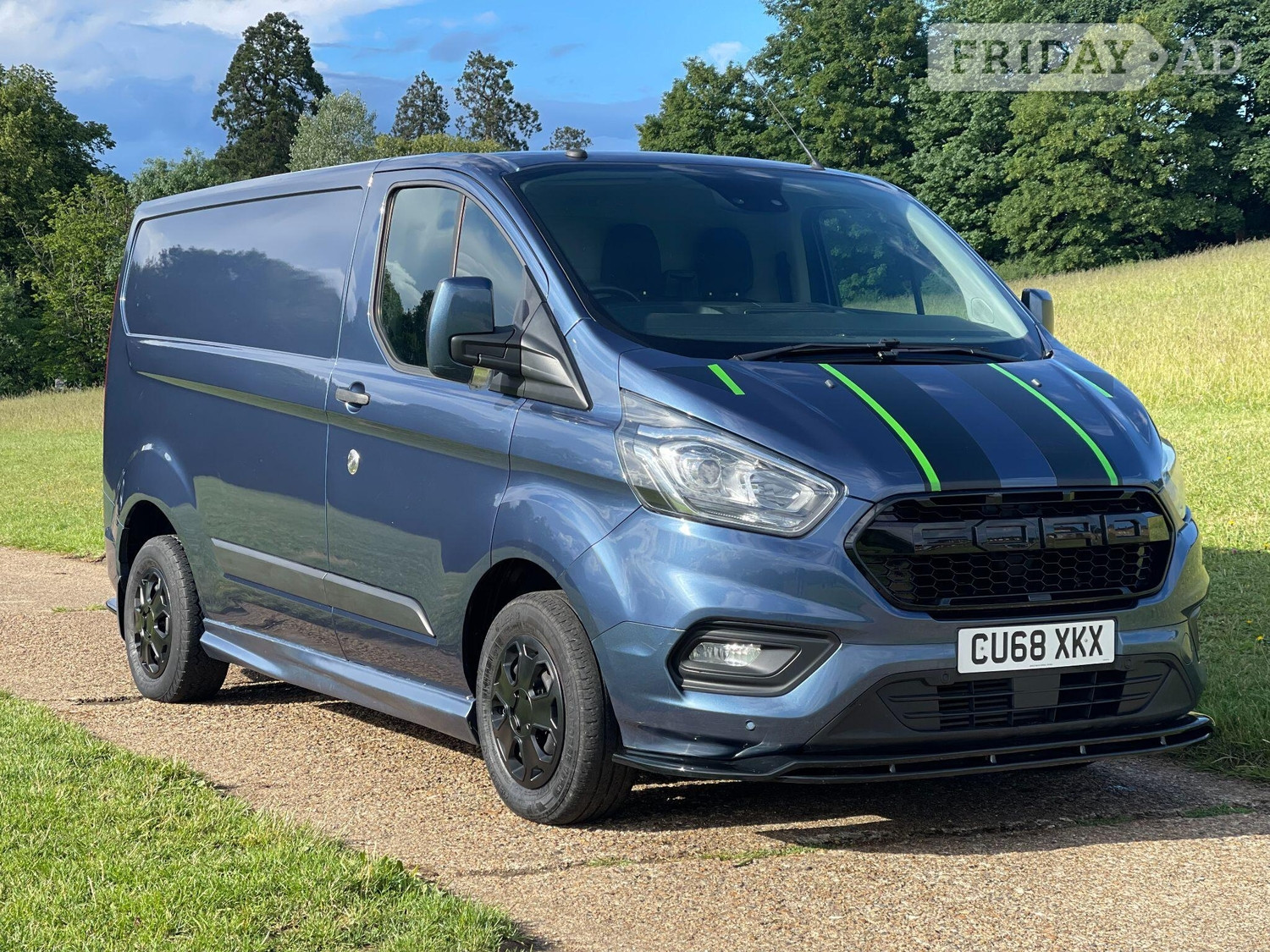 [ berth ]Ford Transit Custom