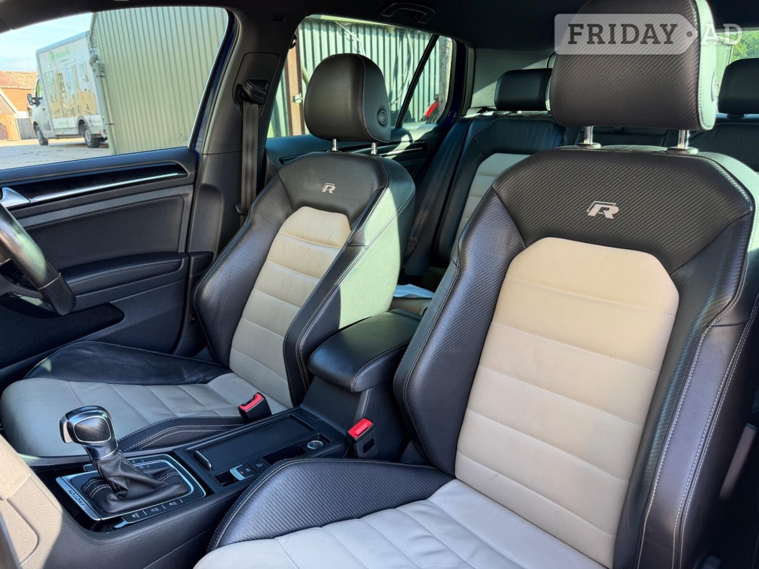 [ berth ]Volkswagen Golf