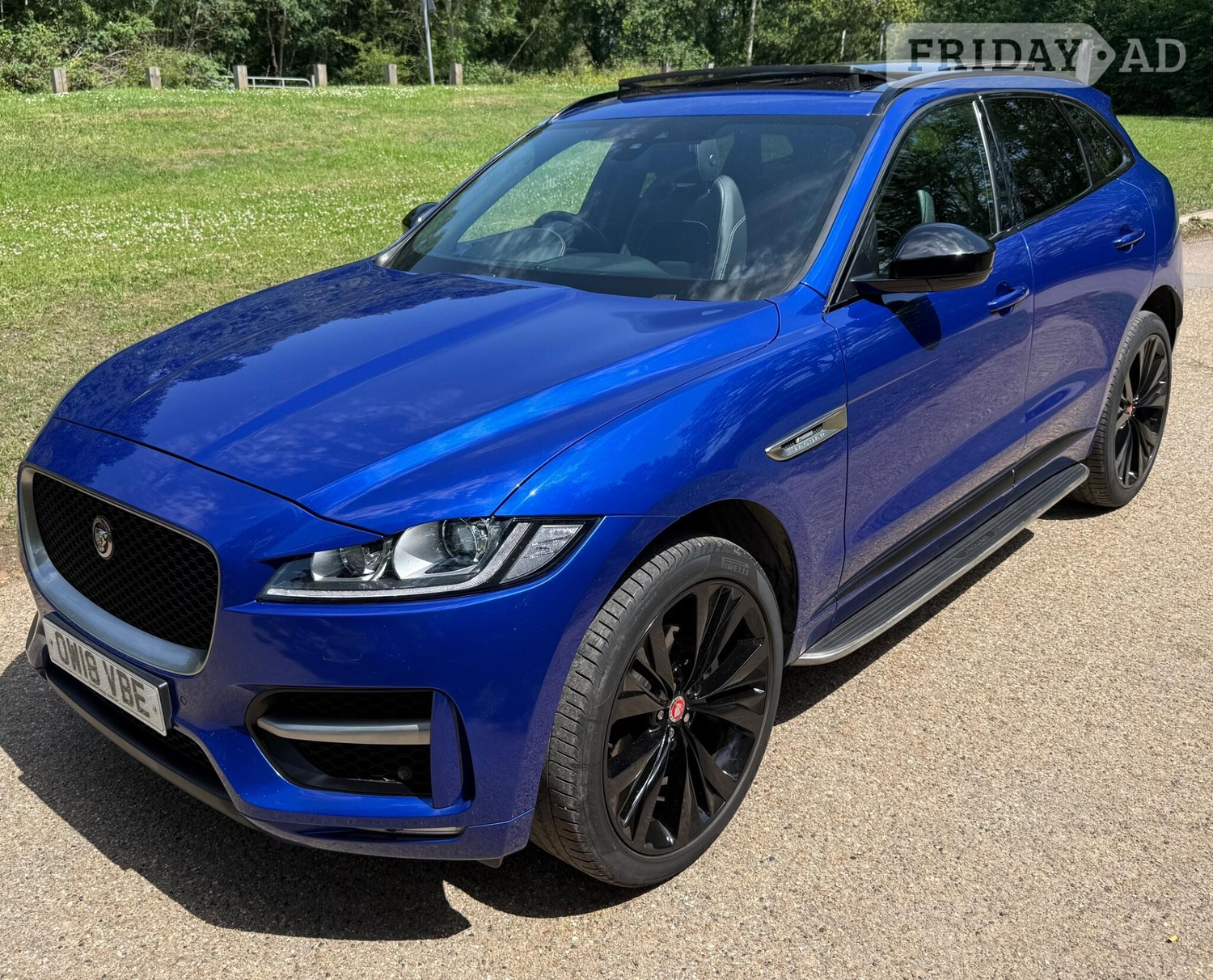 [ berth ]Jaguar F-Pace