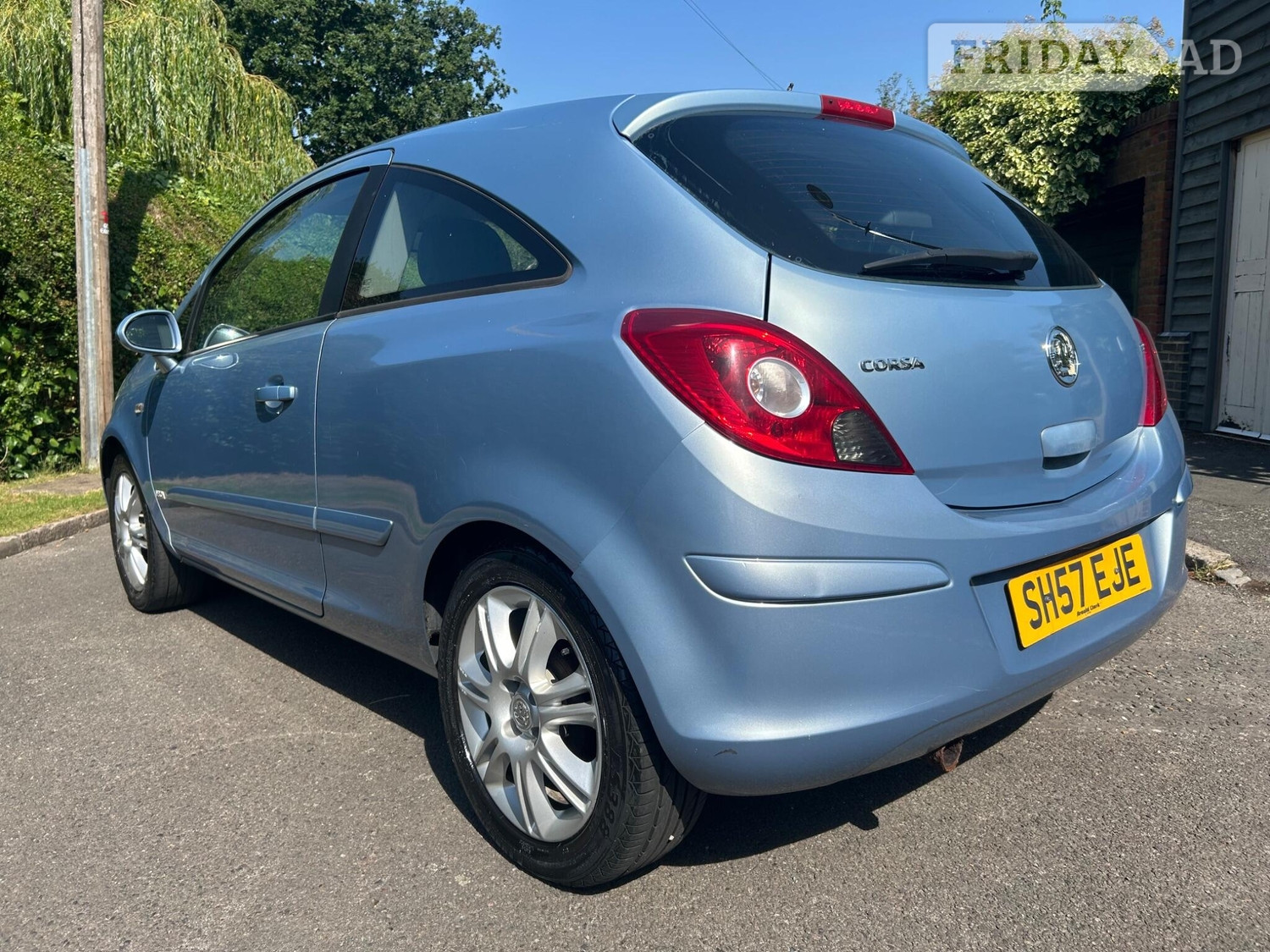 [ berth ]Vauxhall Corsa