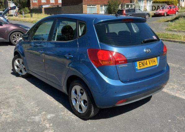 [ berth ]Kia Venga