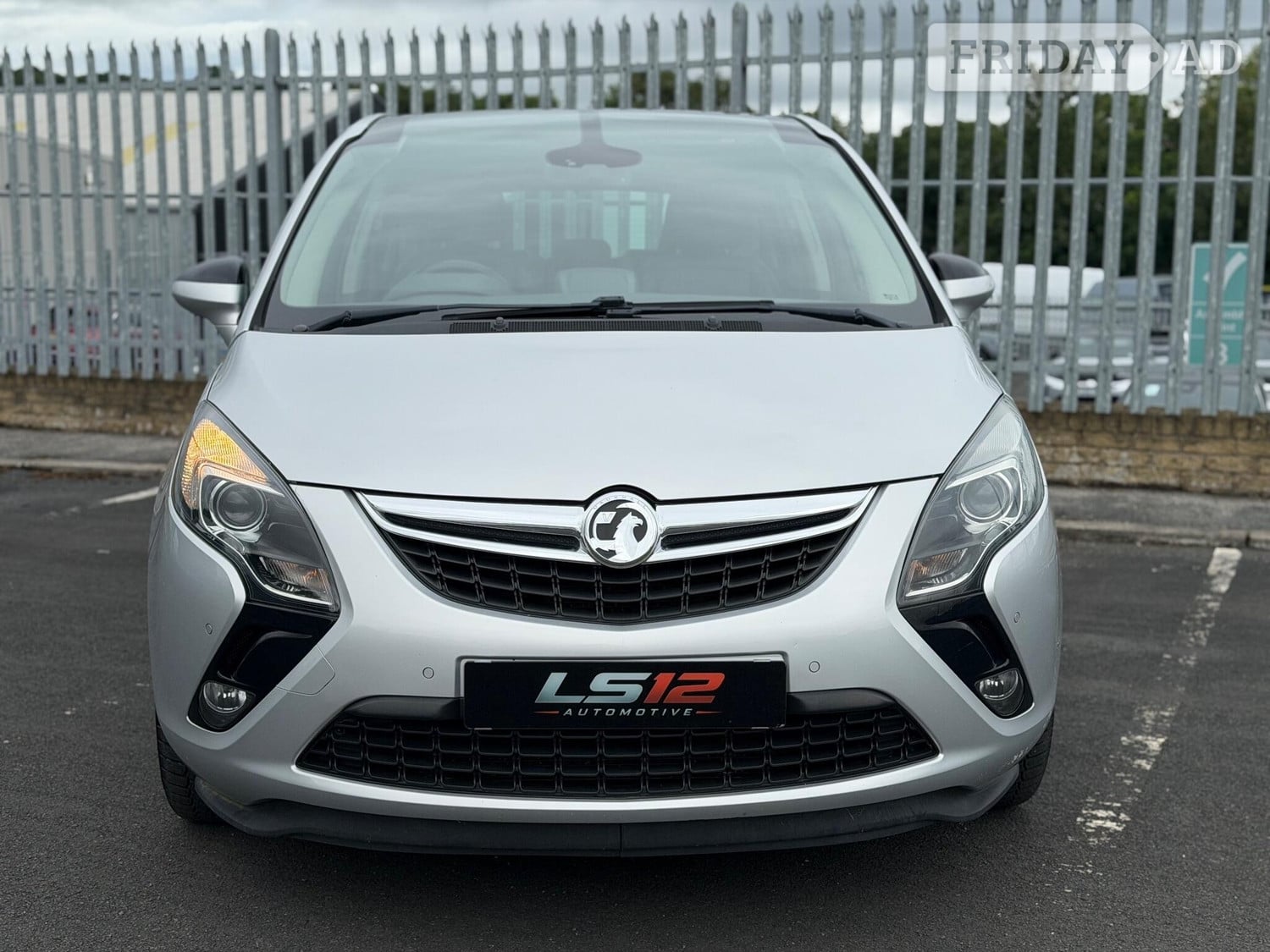 Vauxhall Zafira Tourer Leeds