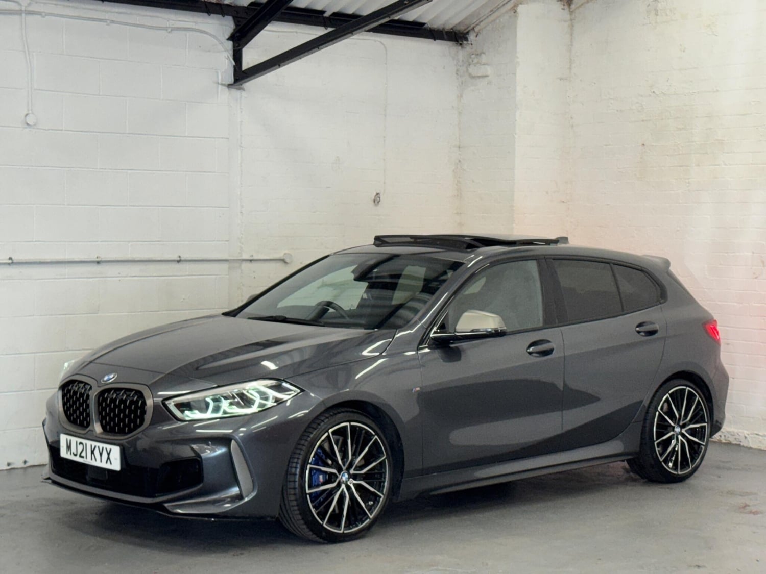 BMW 1 Series 2021 - Cars