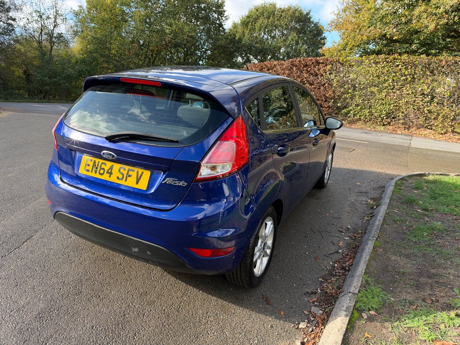 Ford Fiesta 2015 - Cars in Horley