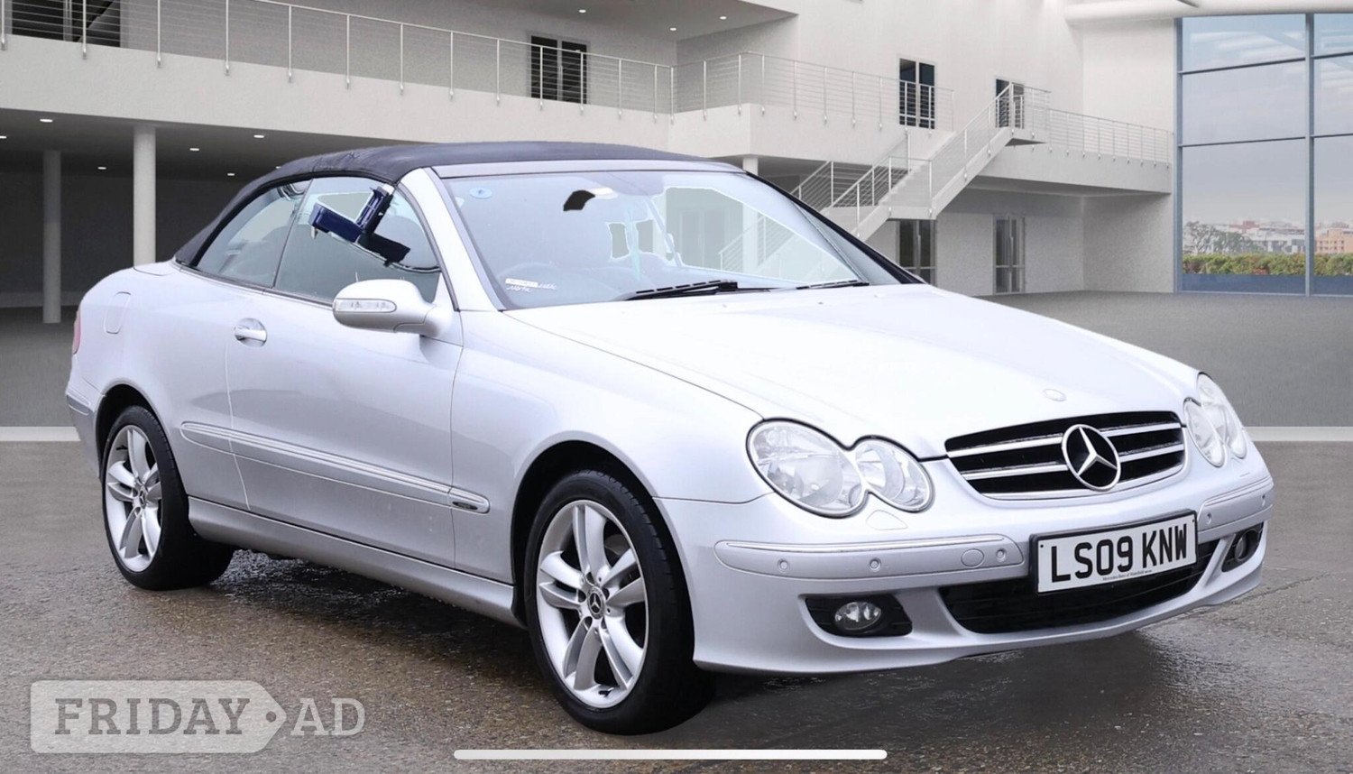 Mercedes-Benz CLK 2009 in Kingston Upon Thames