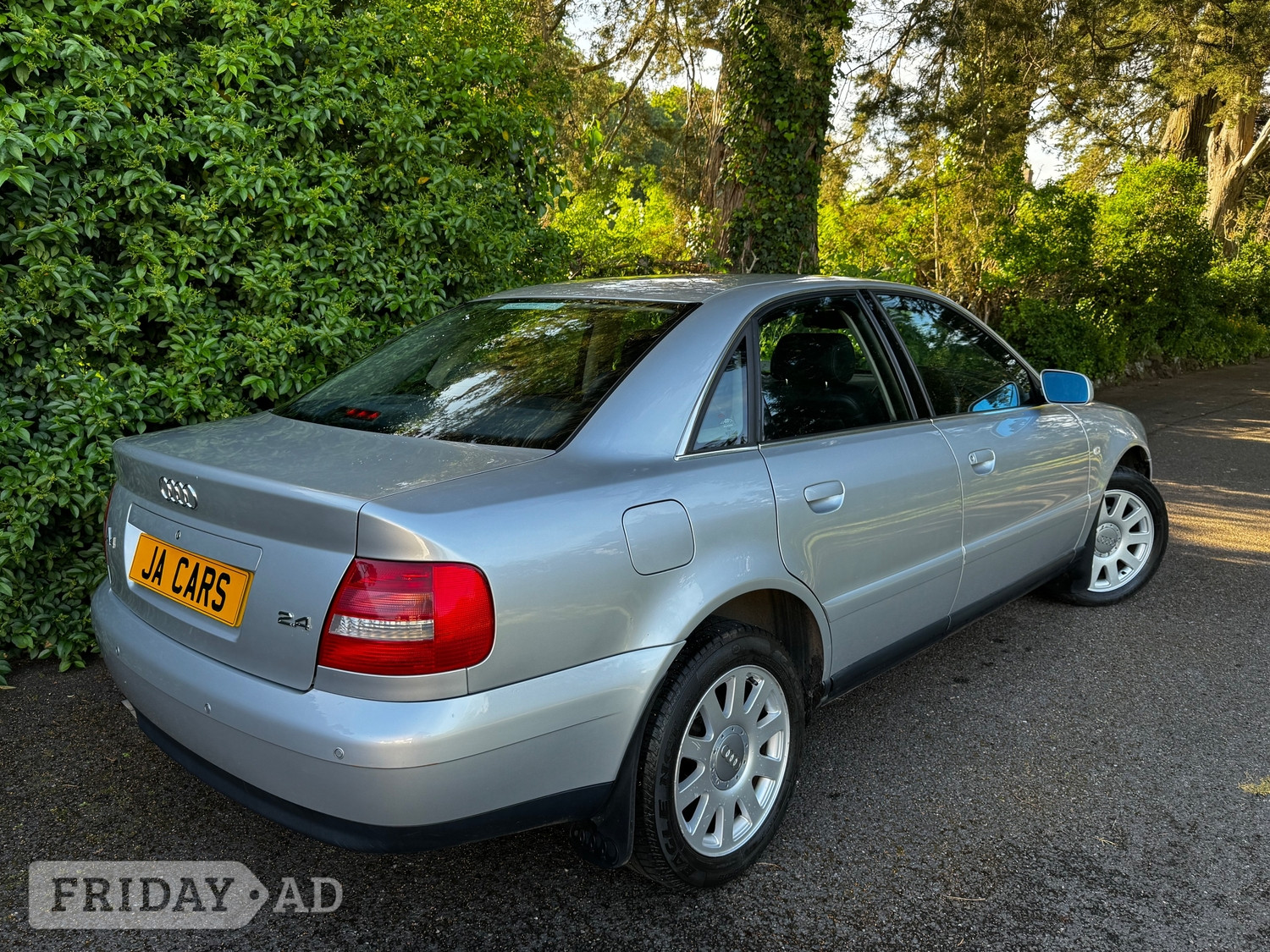 [ berth ]Audi A4