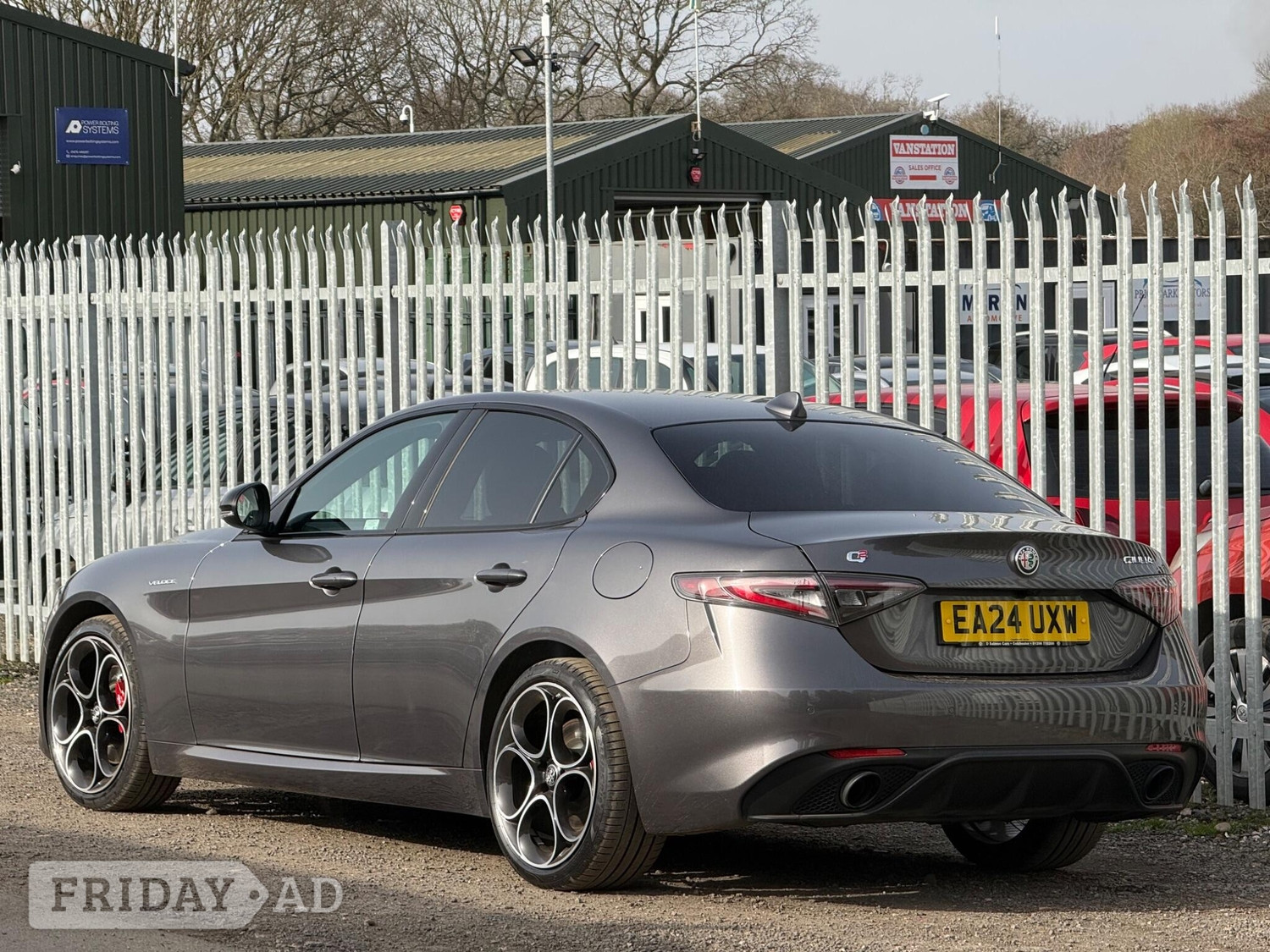 Alfa Romeo Giulia 2023 - Cars