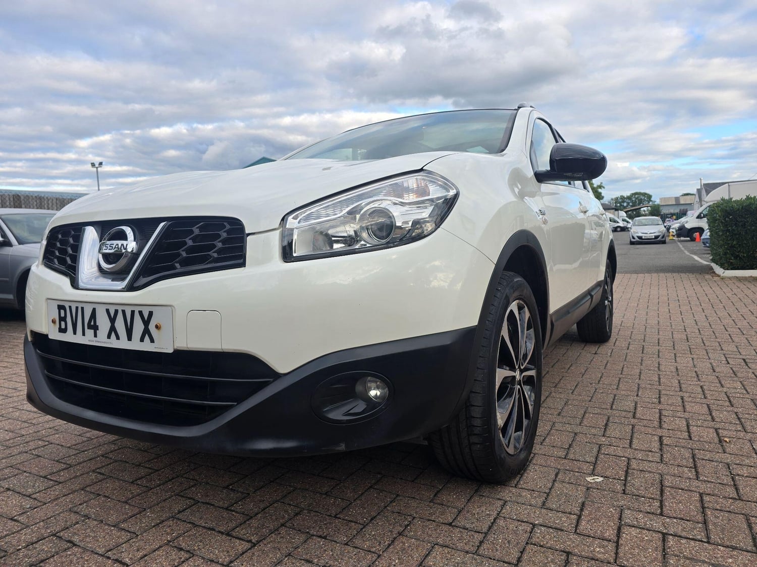 [ berth ]Nissan Qashqai+2