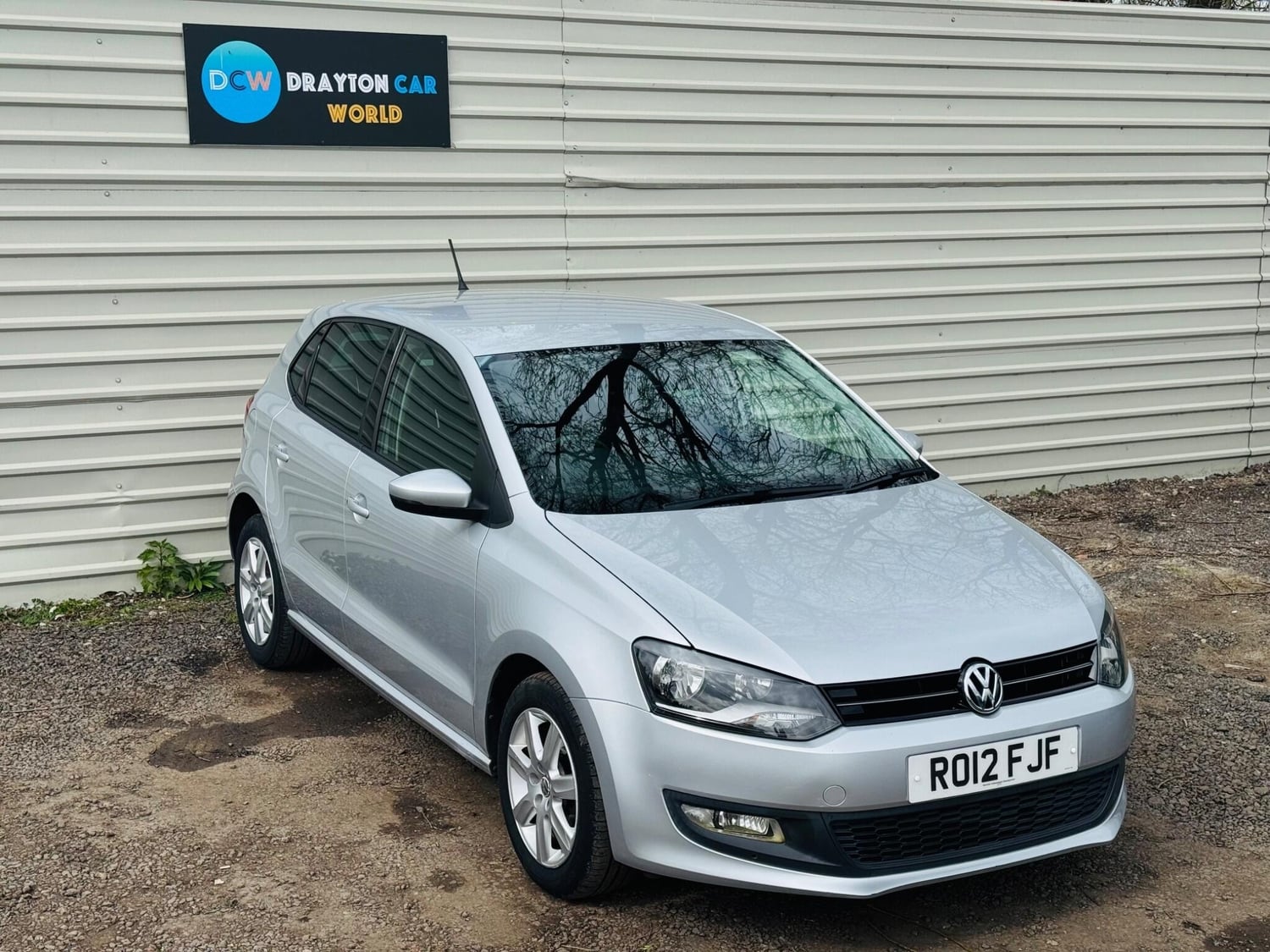 Volkswagen Polo 2012 - Cars