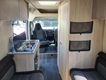 Auto-Trail Expedition 66 2021 for sale
