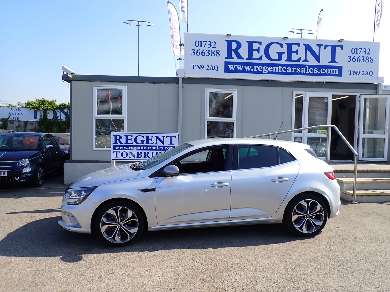 Renault Megane 2019 - Cars