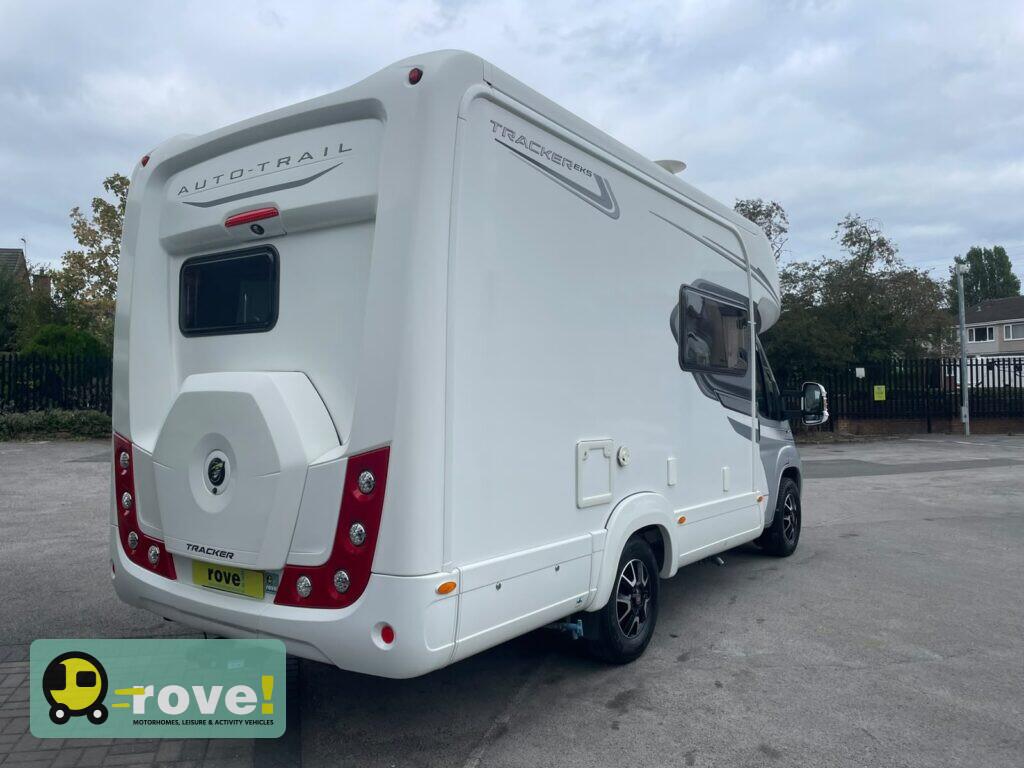 Auto-Trail Tracker EKS Manual 2020 Selston