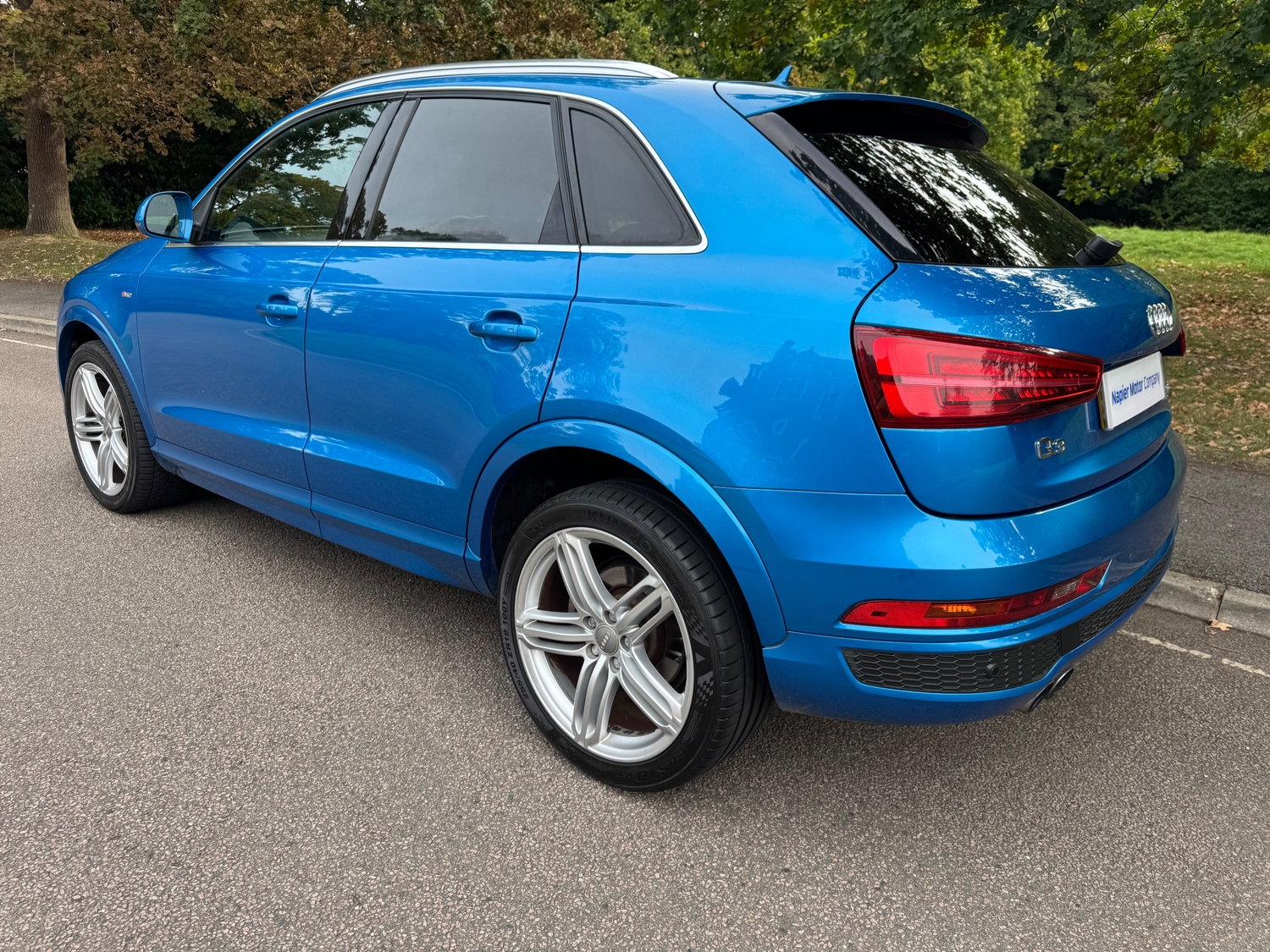 Audi Q3 2015 - Cars