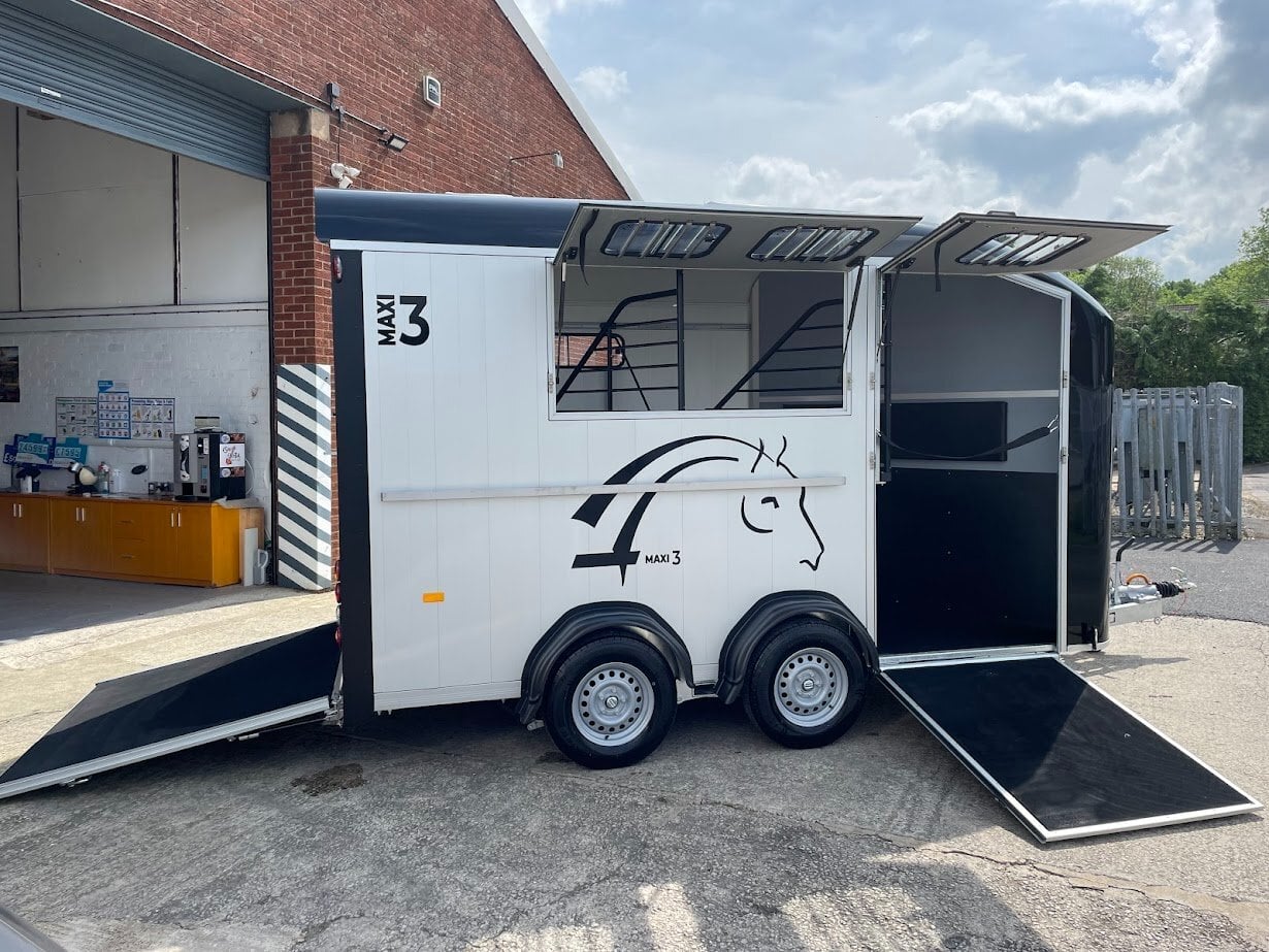 Cheval Liberte Maxi 3  Horse Trailer - Trailers & Horseboxes in Preston