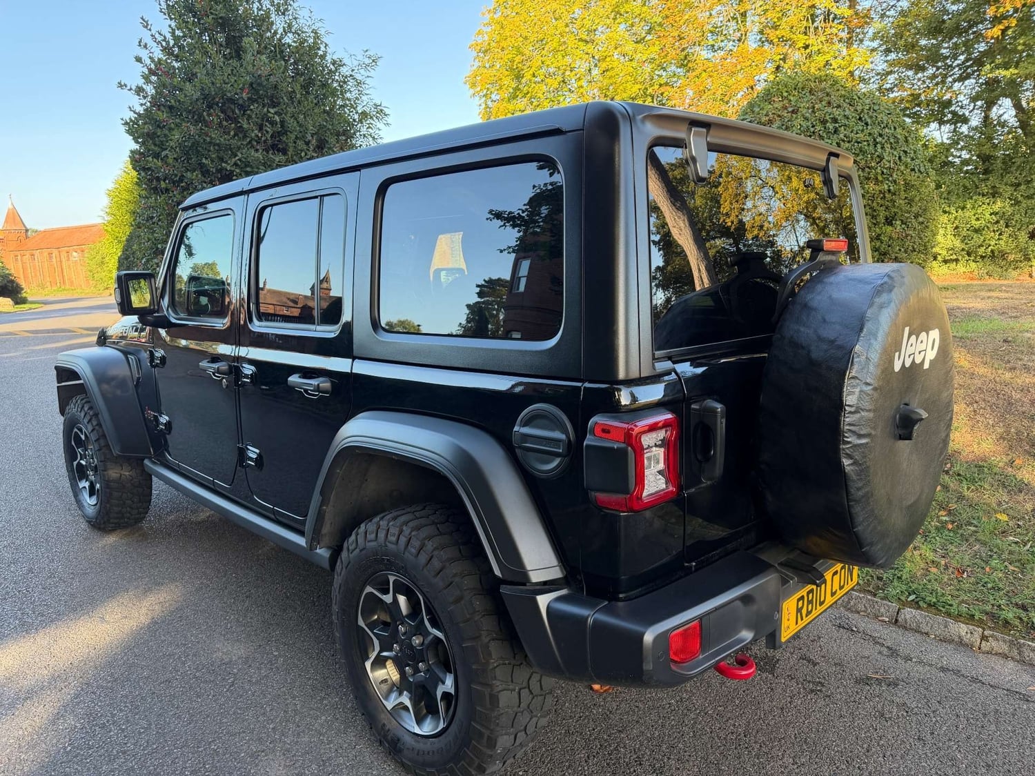 Jeep Wrangler 2023 - Cars in Leatherhead