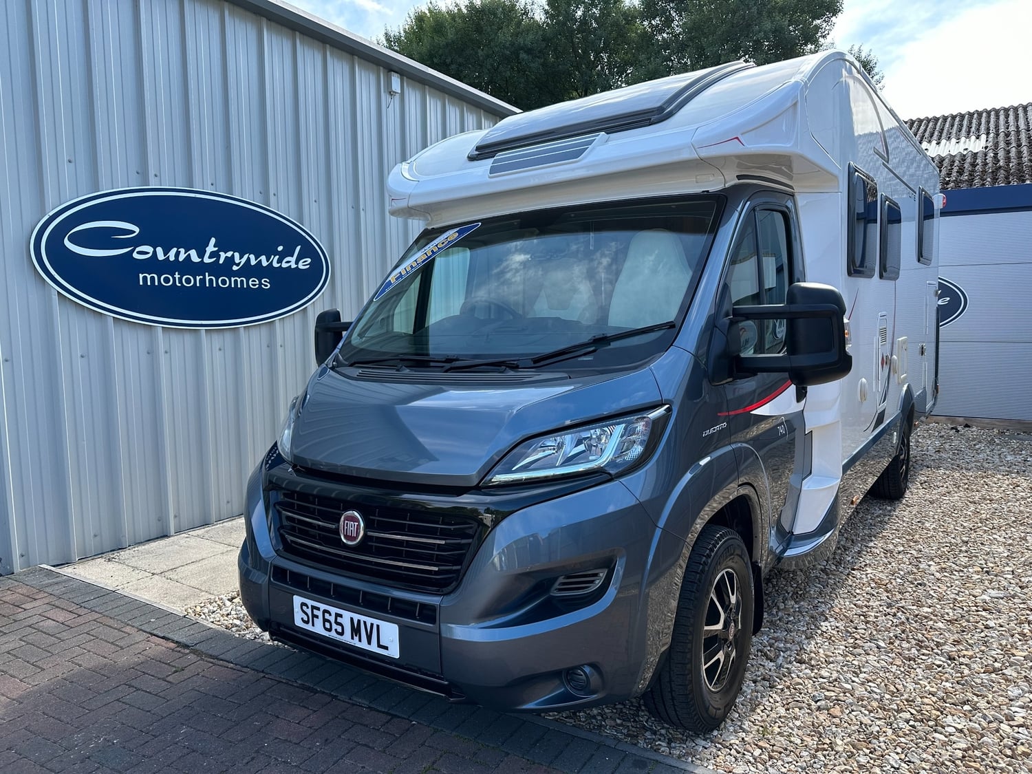 [ berth ]Roller Team T-Line 740