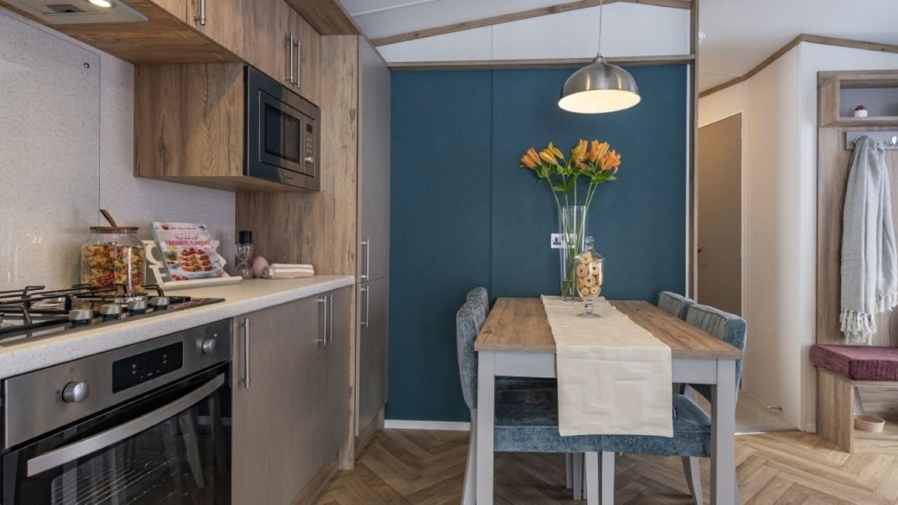 WAS £83,475 | Luxury Regal Hemsworth at Bredon View Holiday Park! - Holiday Homes in Pershore