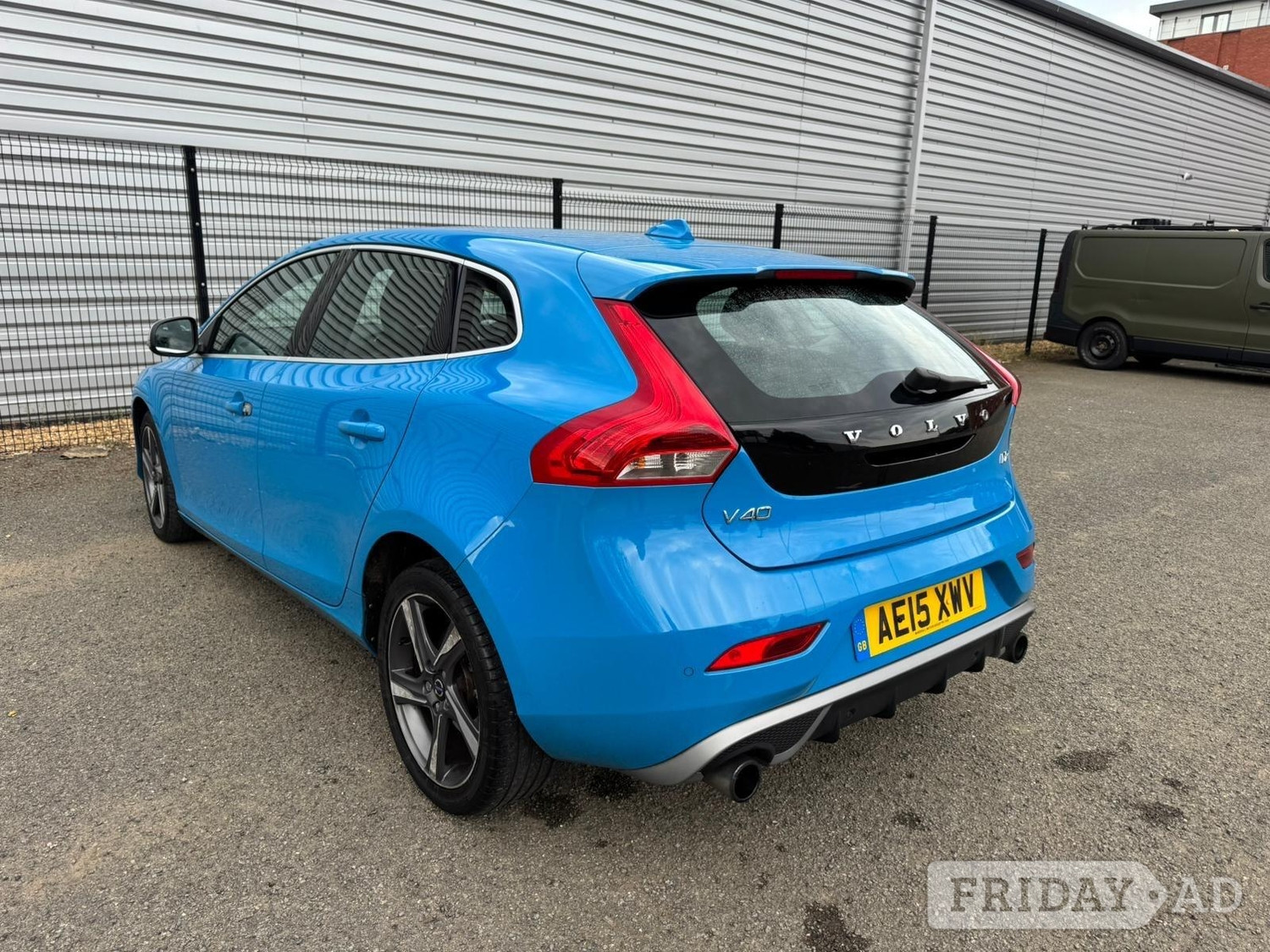 [ berth ]Volvo V40