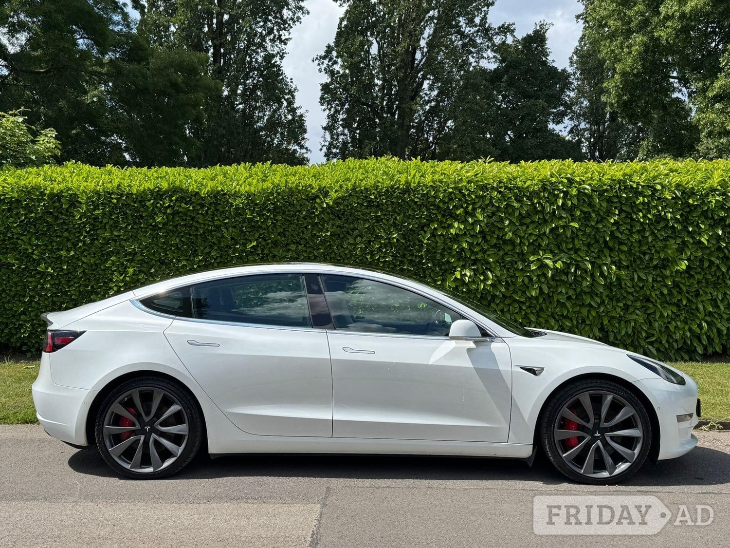 Tesla Model 3 2020 - Cars