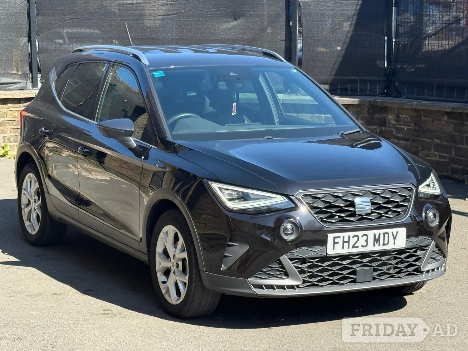 SEAT Arona 2023 - Cars