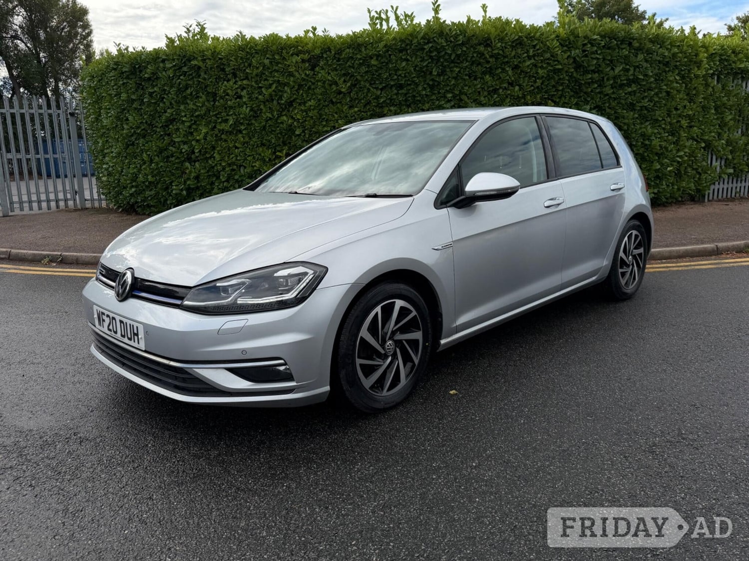 Volkswagen Golf 2020 - Cars