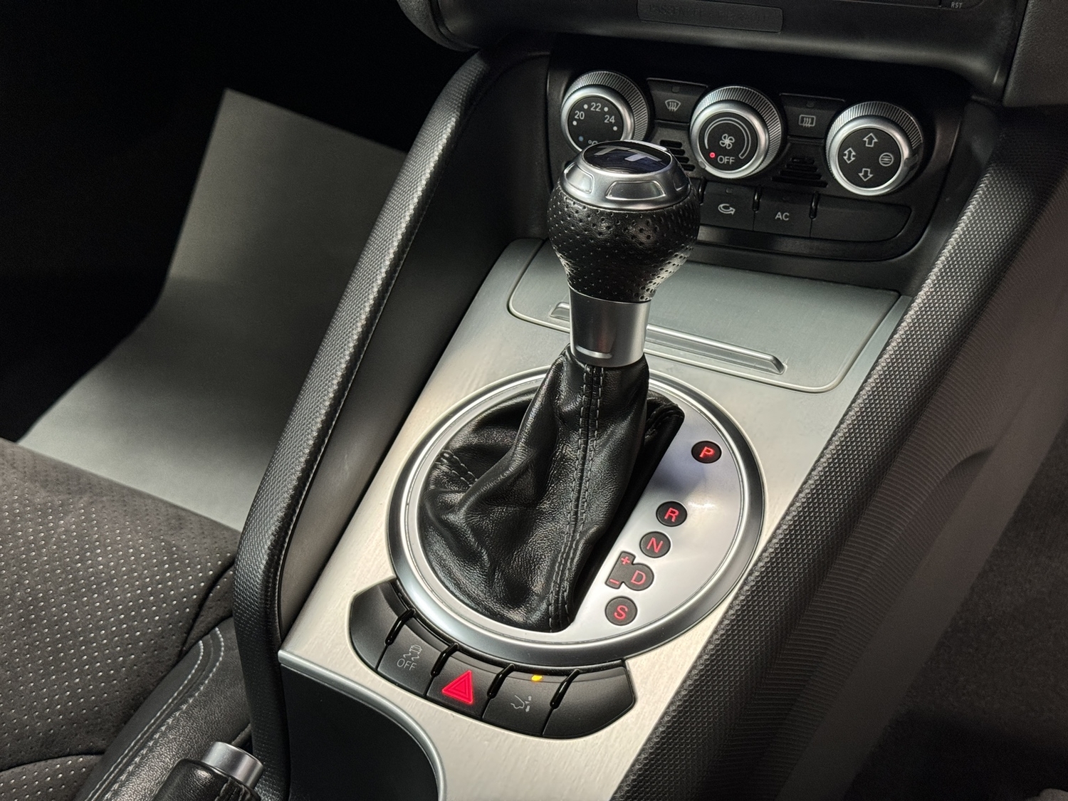 [ berth ]Audi TT
