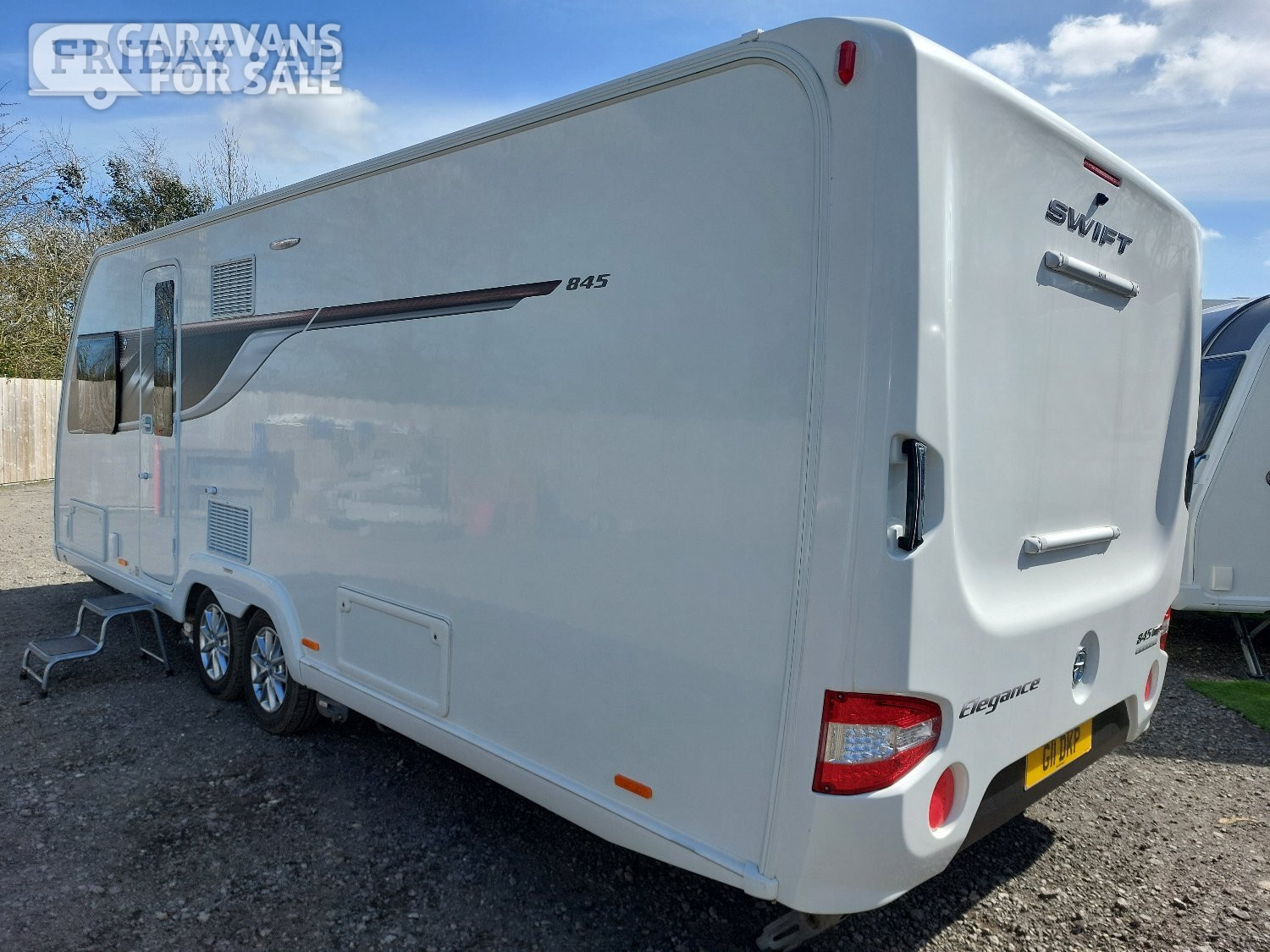 [ berth ]Swift Elegance Grande 845