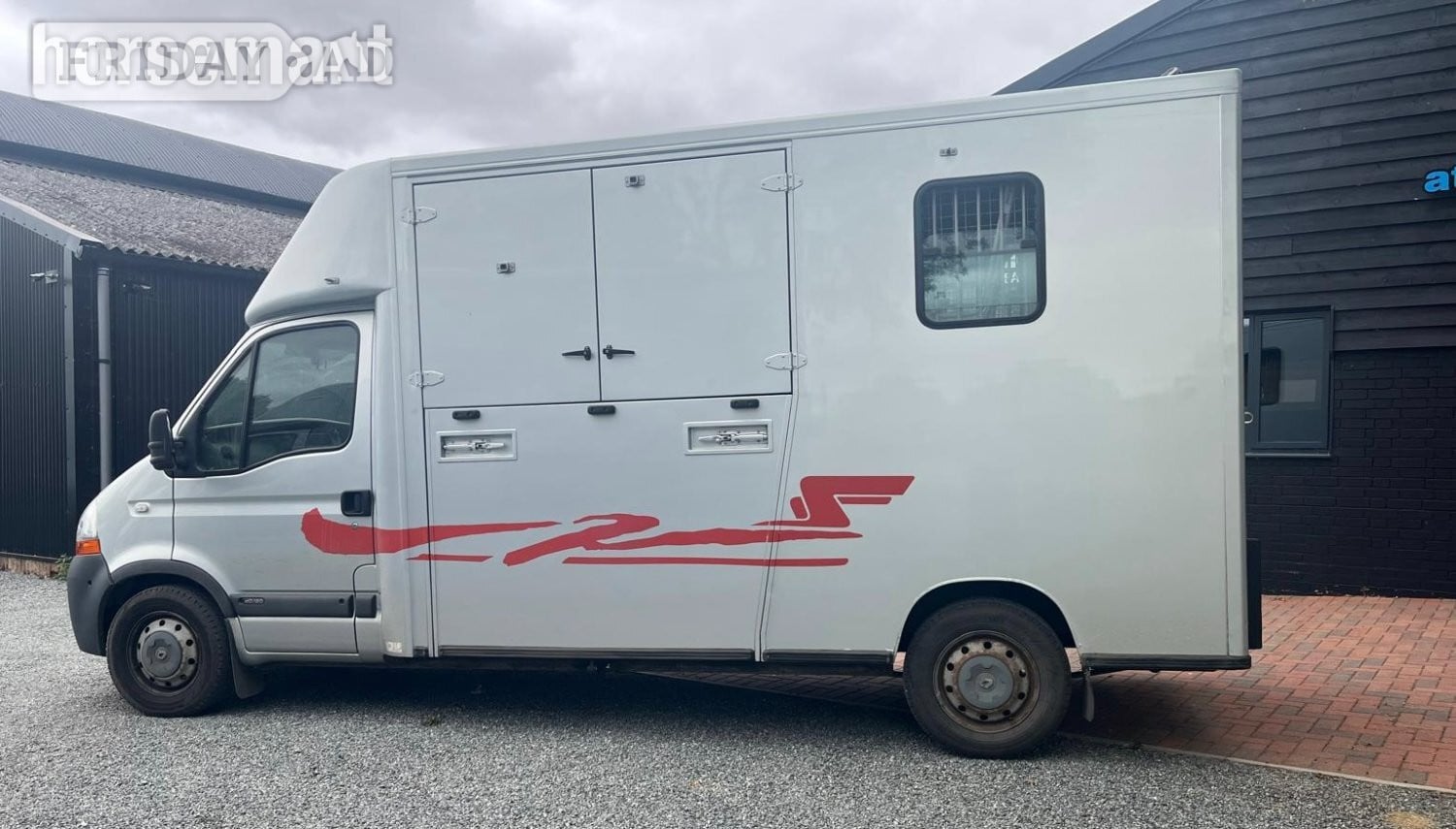 Theault  Renault Horsebox in Southwell
