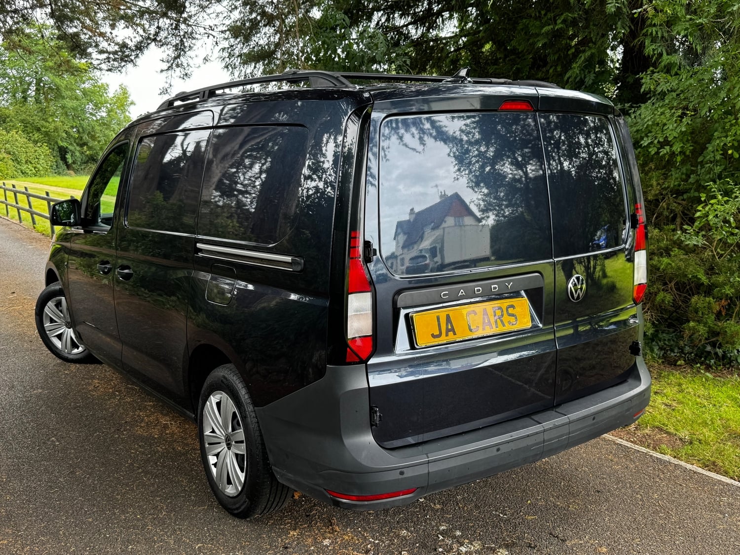 Volkswagen Caddy Maxi 2021 - Vans & Commercial Vehicles in Exeter
