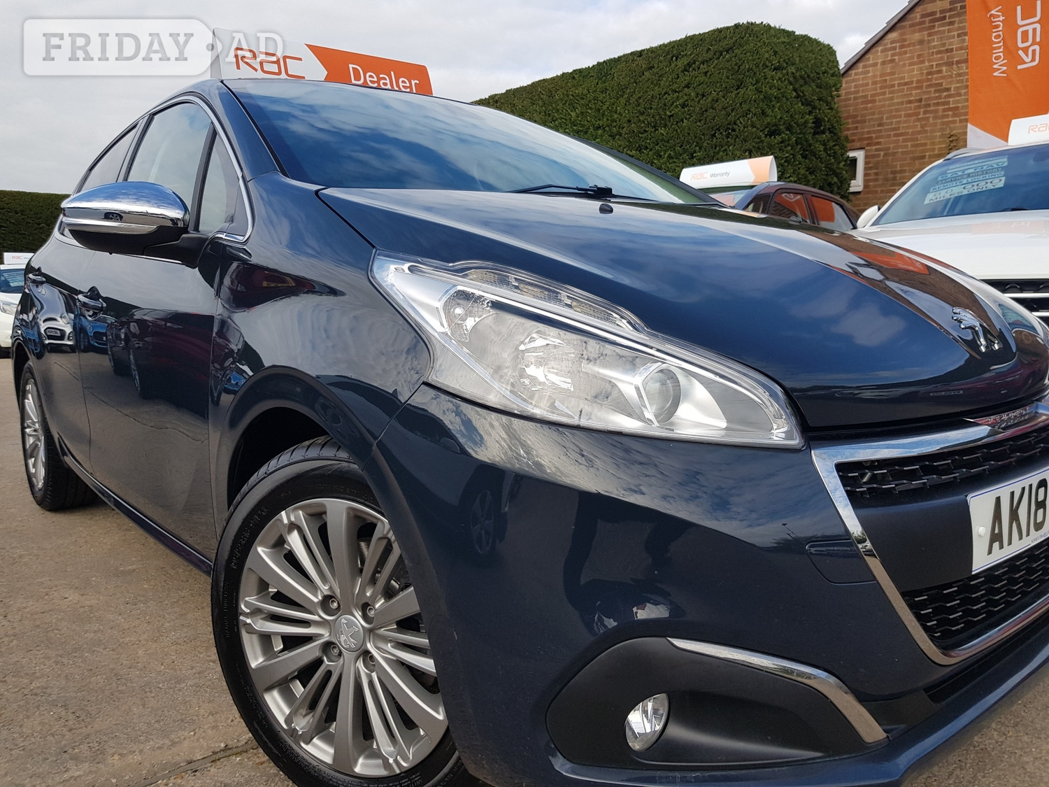 [ berth ]Peugeot 208