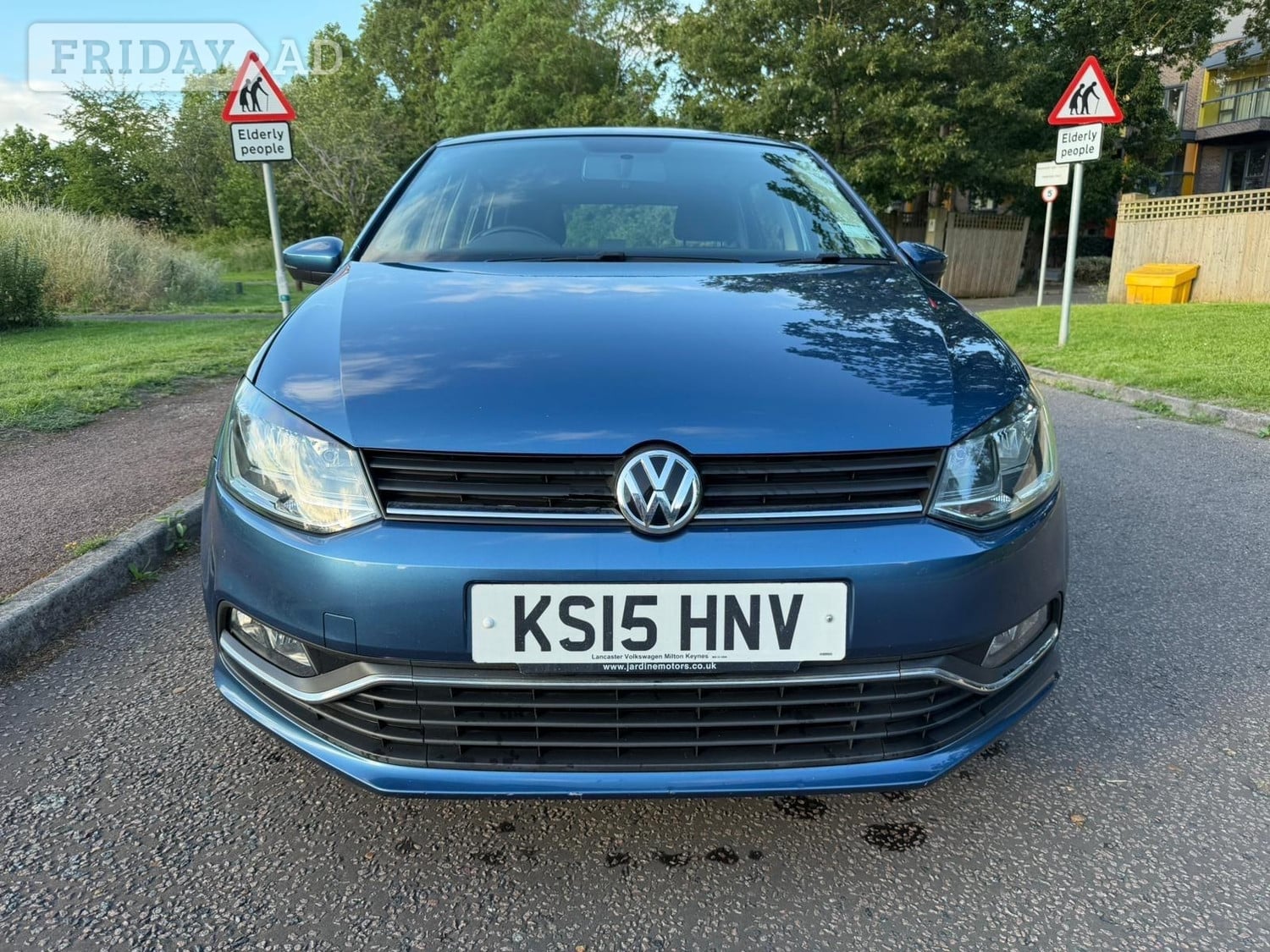[ berth ]Volkswagen Polo