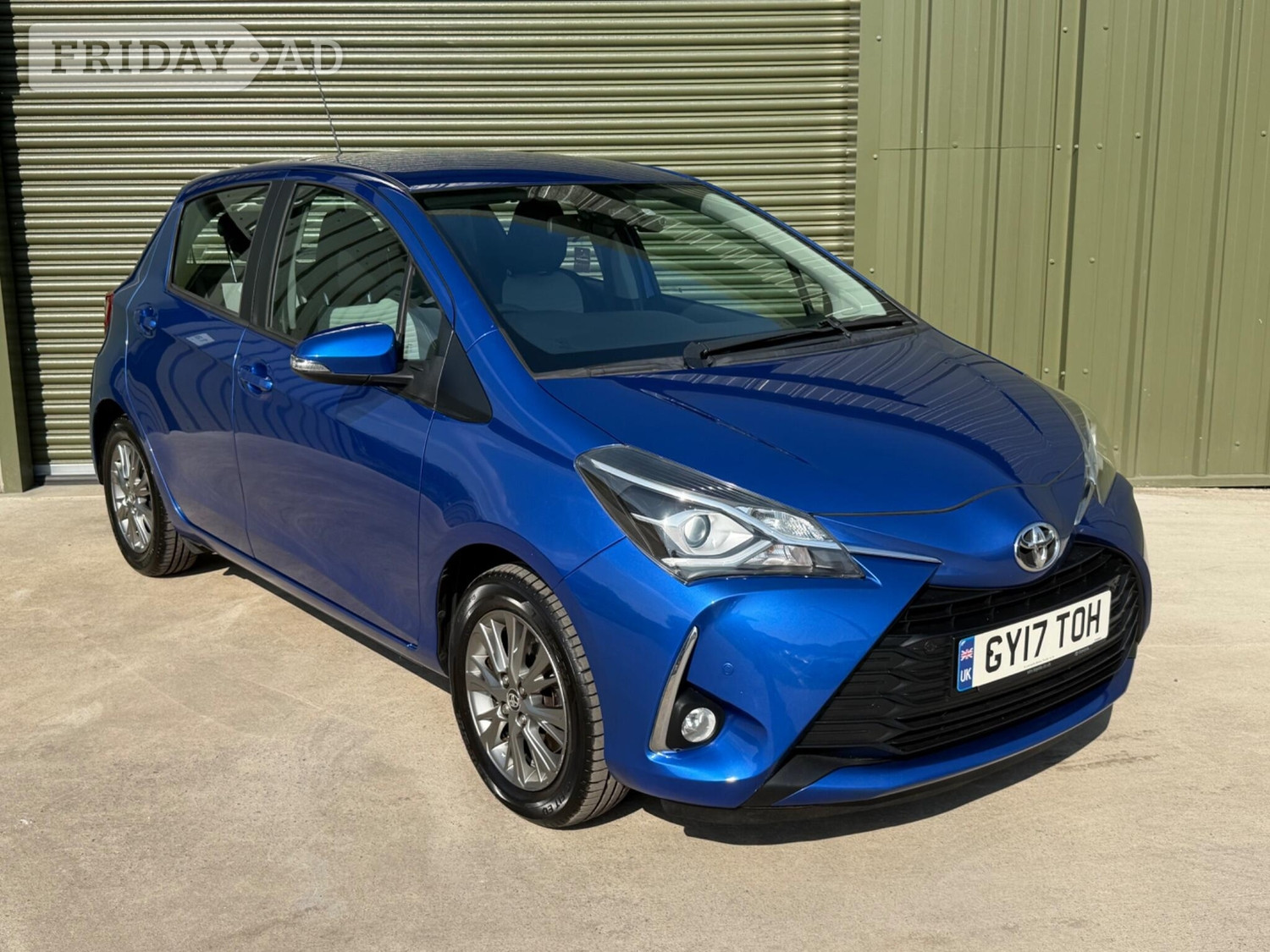2017 Toyota Yaris 1.5 VVT-i Icon Tech Euro 6 5dr in Lewes