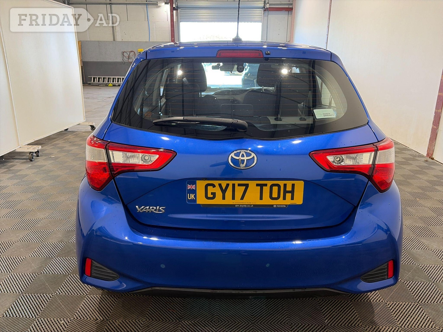 2017 Toyota Yaris 1.5 VVT-i Icon Tech Euro 6 5dr - Cars