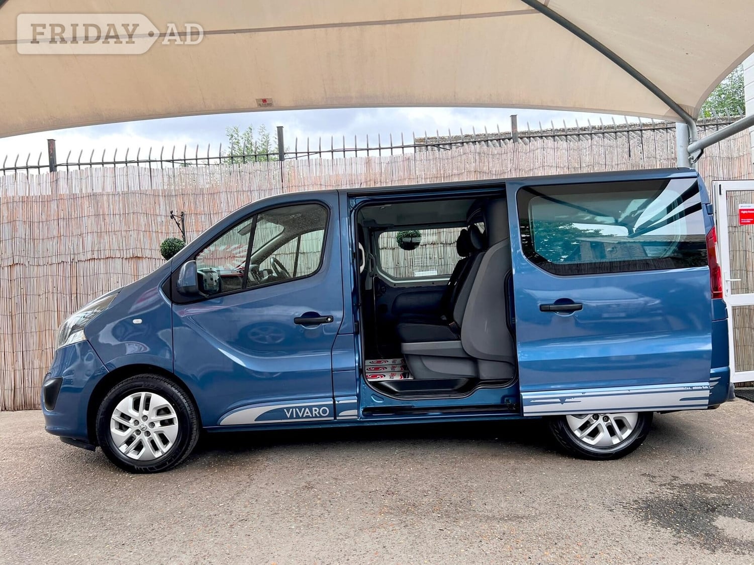 Vauxhall Vivaro 2019 - Vans & Commercial Vehicles in Chingford