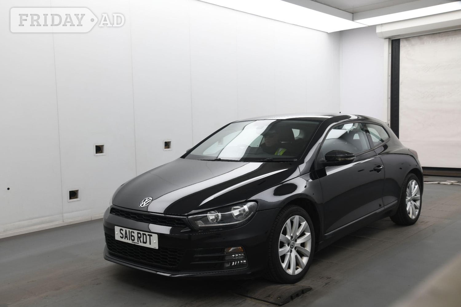 [ berth ]Volkswagen Scirocco